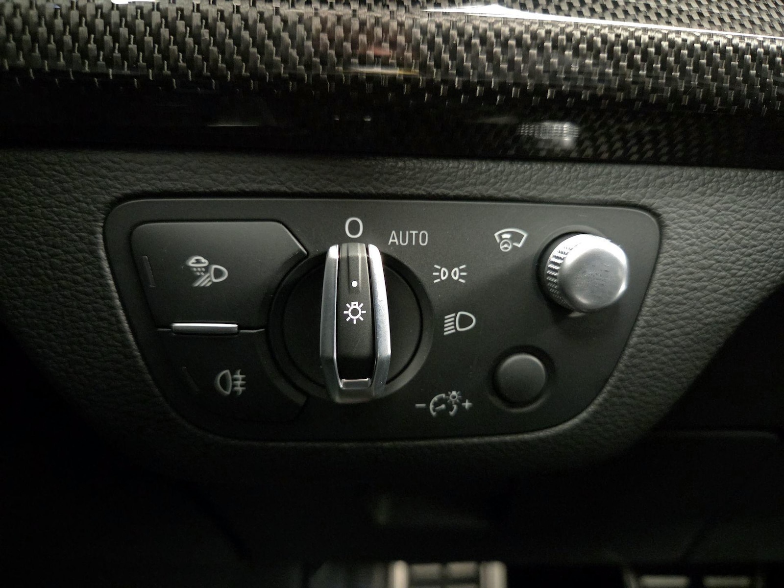 2025 Audi SQ5 Prestige - Photo 14