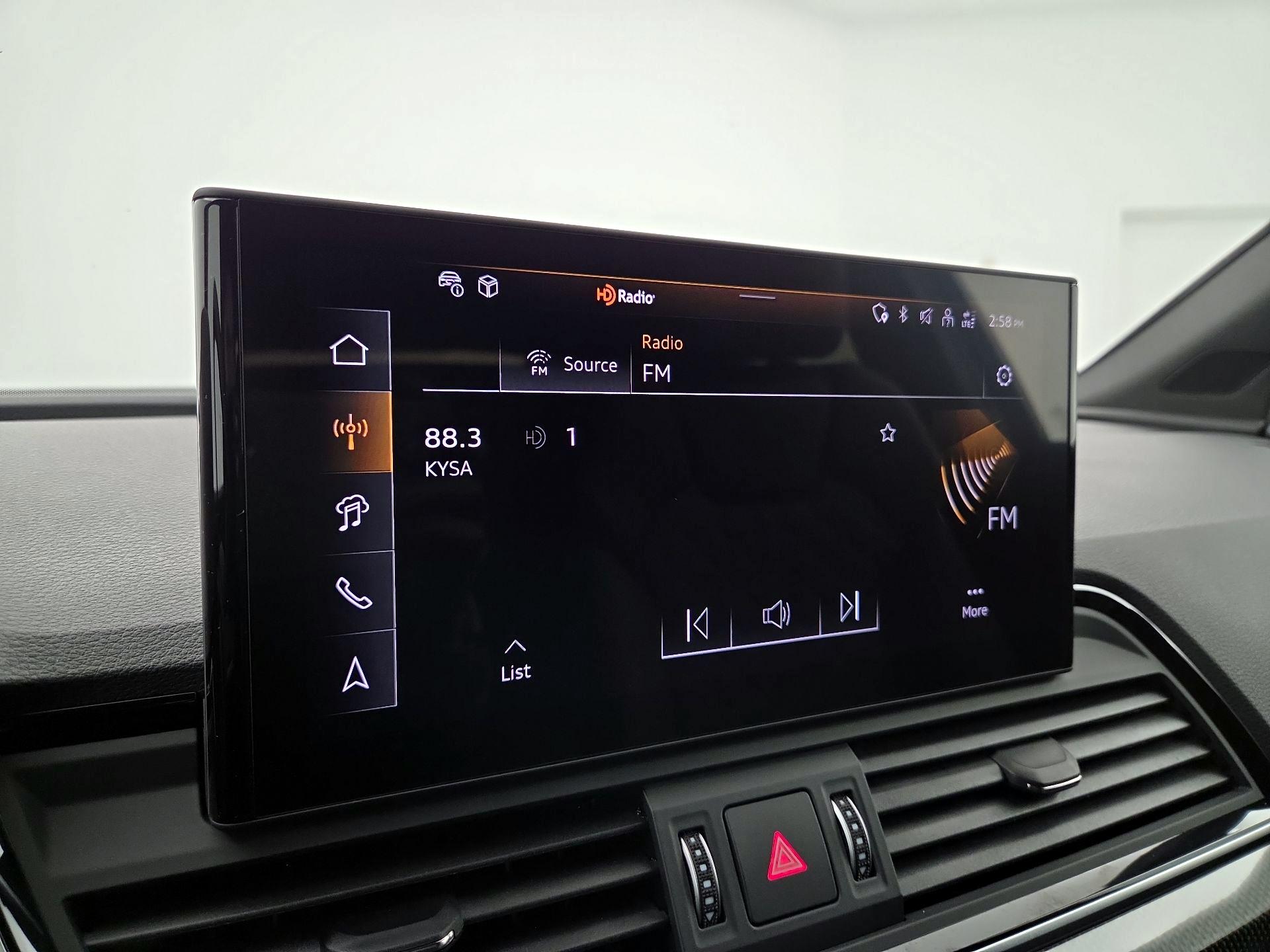 Thumbnail: 2025 Audi SQ5 - 16