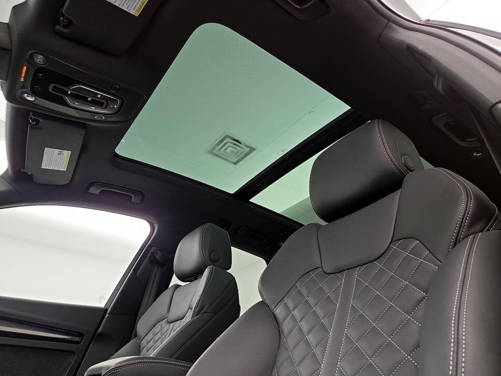 2025 Audi SQ5 Prestige - Photo 21