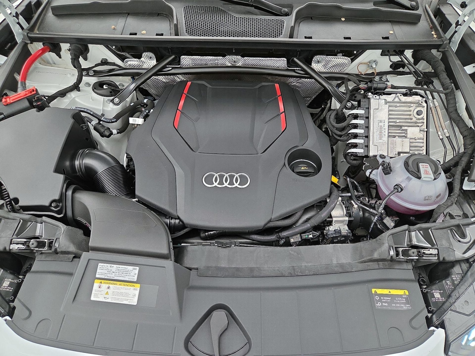 2025 Audi SQ5 Prestige - Photo 24