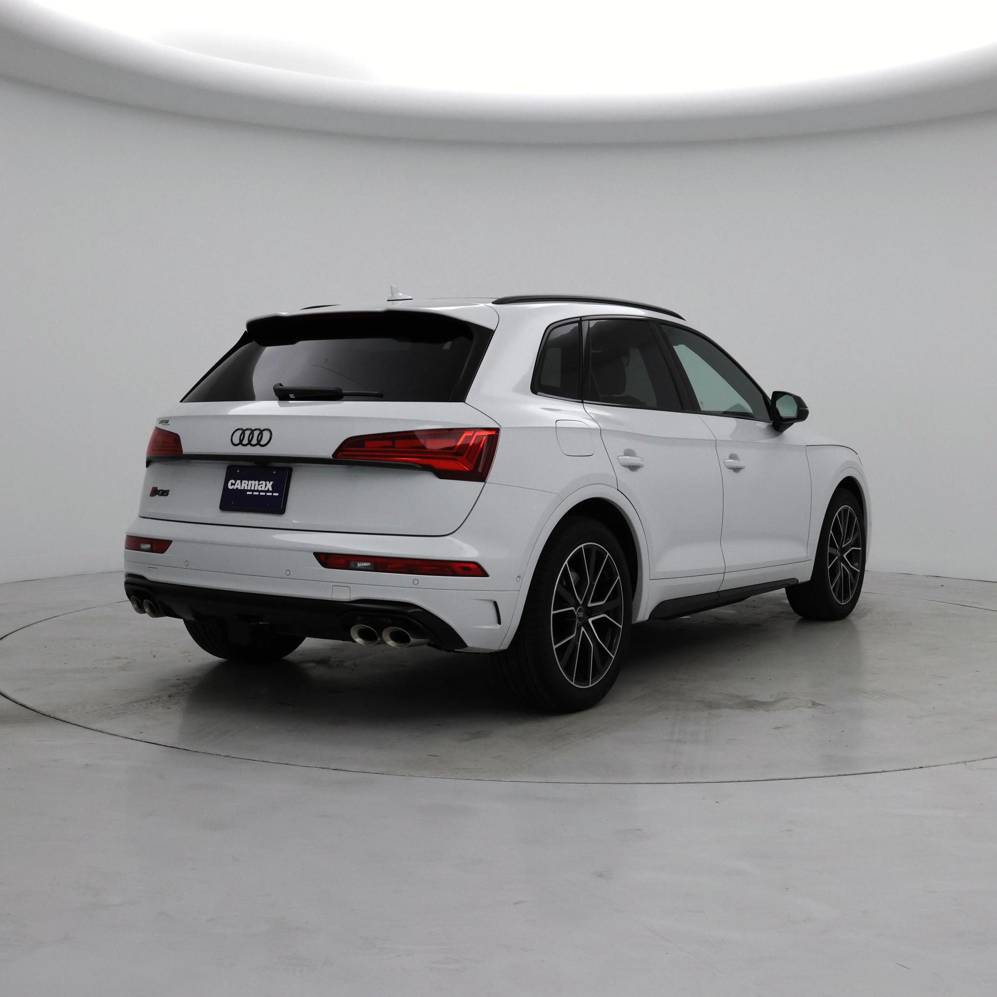 Thumbnail: 2025 Audi SQ5 - 8