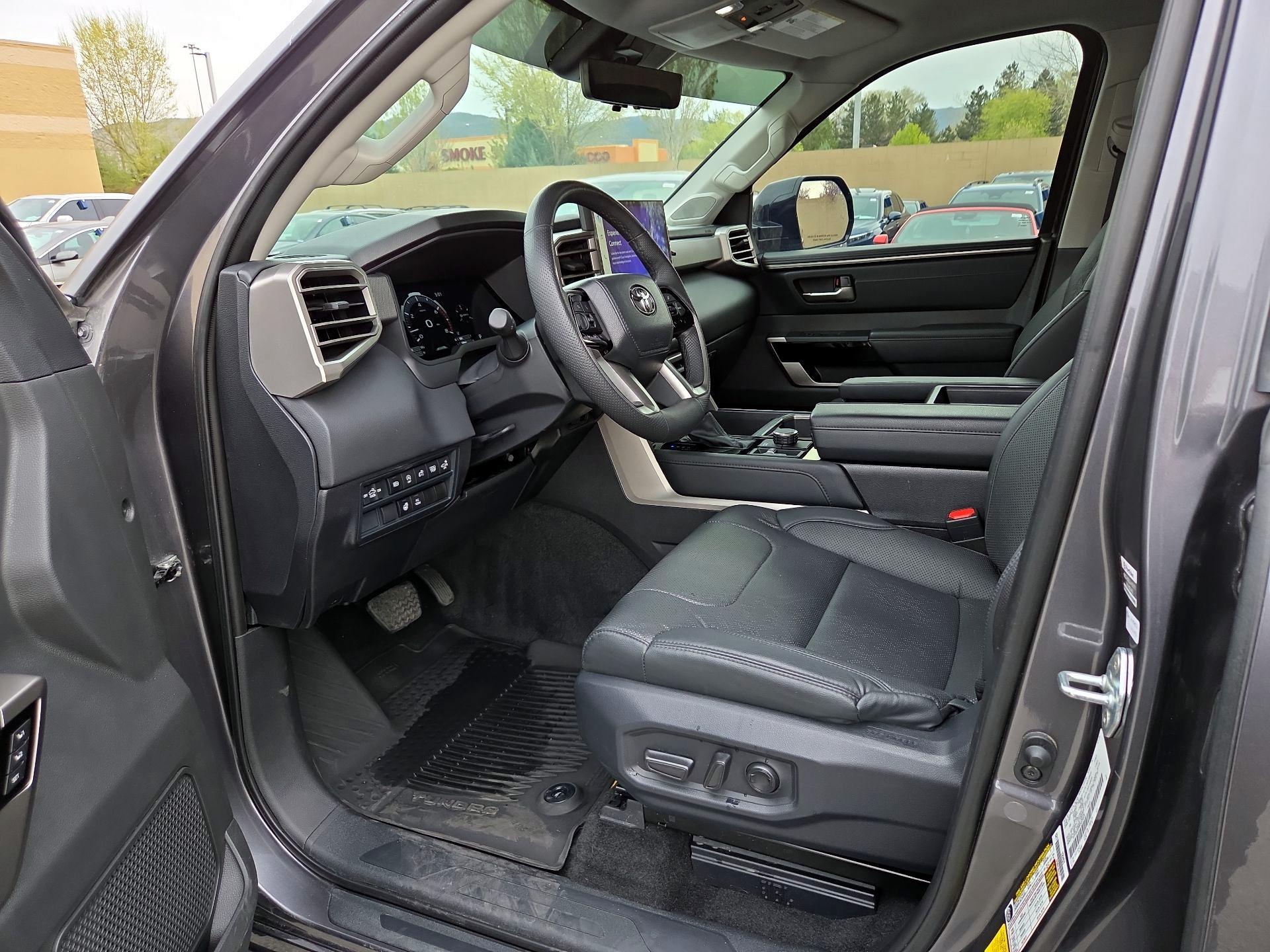 Thumbnail: 2024 Toyota Tundra - 9