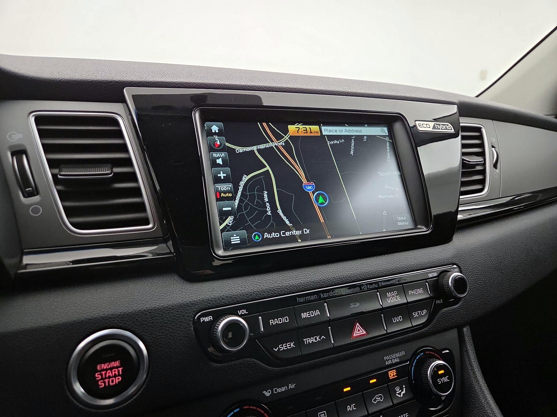 Thumbnail: 2017 Kia Niro - 12