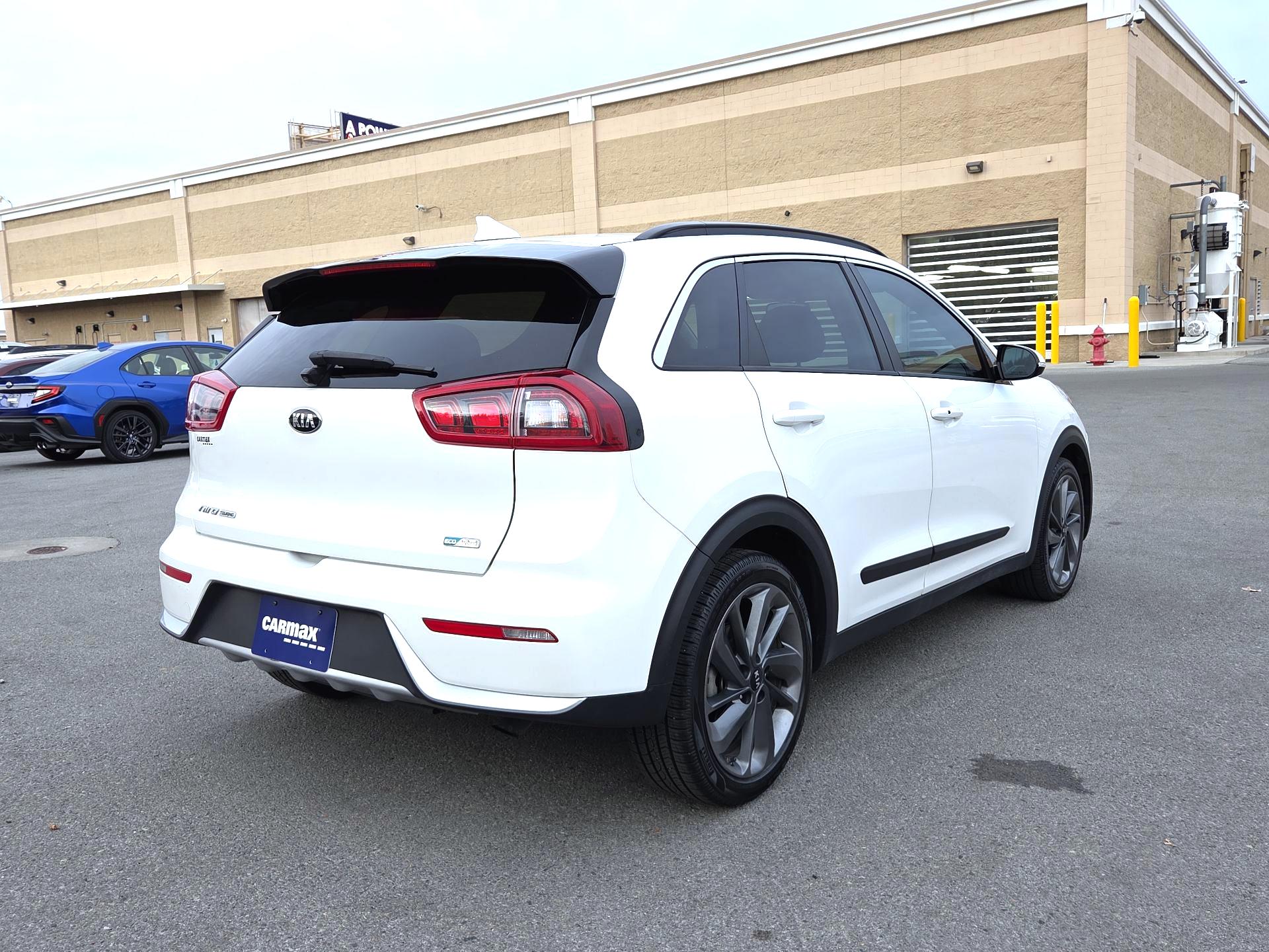 Thumbnail: 2017 Kia Niro - 5