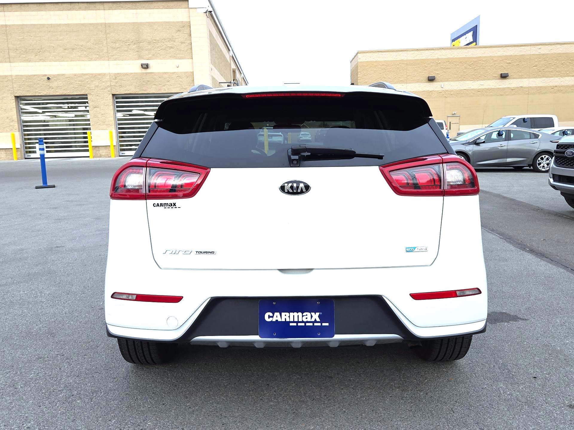 Thumbnail: 2017 Kia Niro - 6