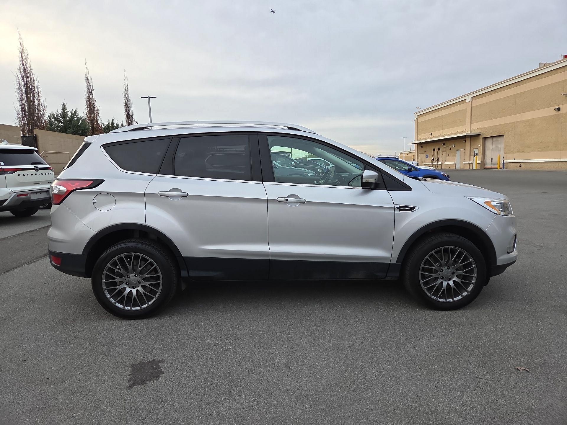 Thumbnail: 2018 Ford Escape - 4