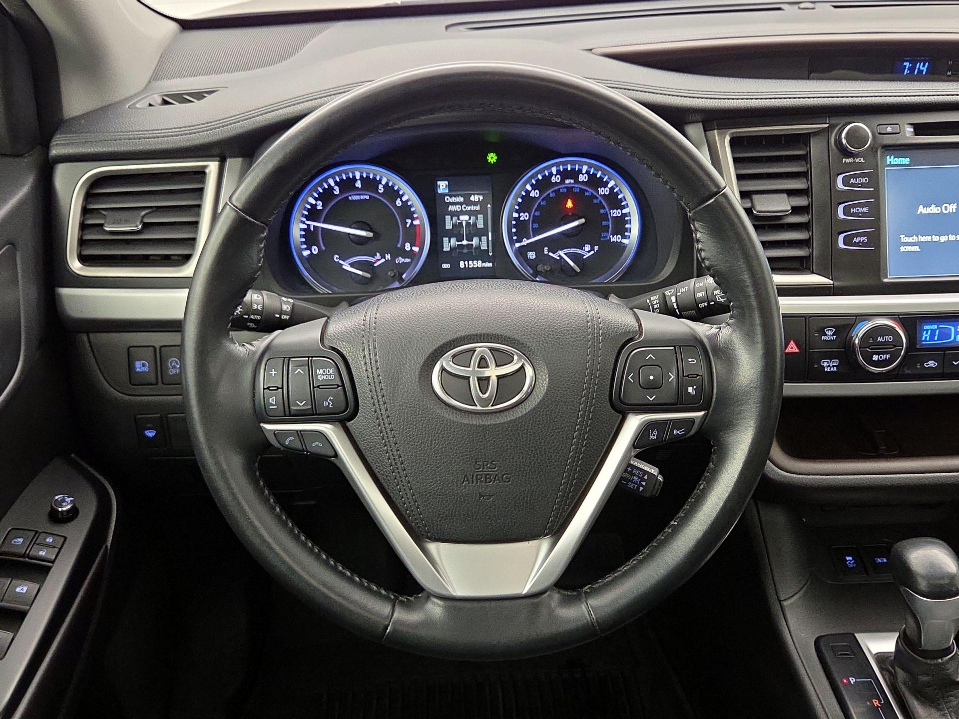 Thumbnail: 2017 Toyota Highlander - 10