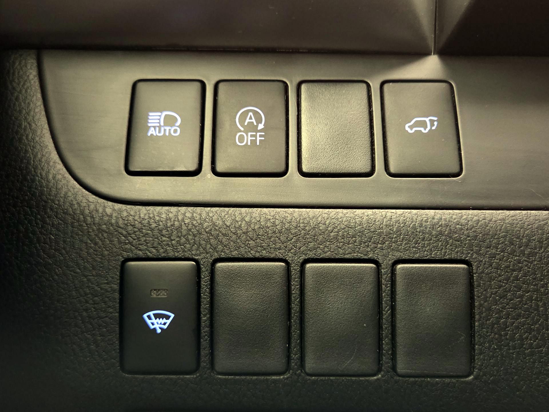 Thumbnail: 2017 Toyota Highlander - 13