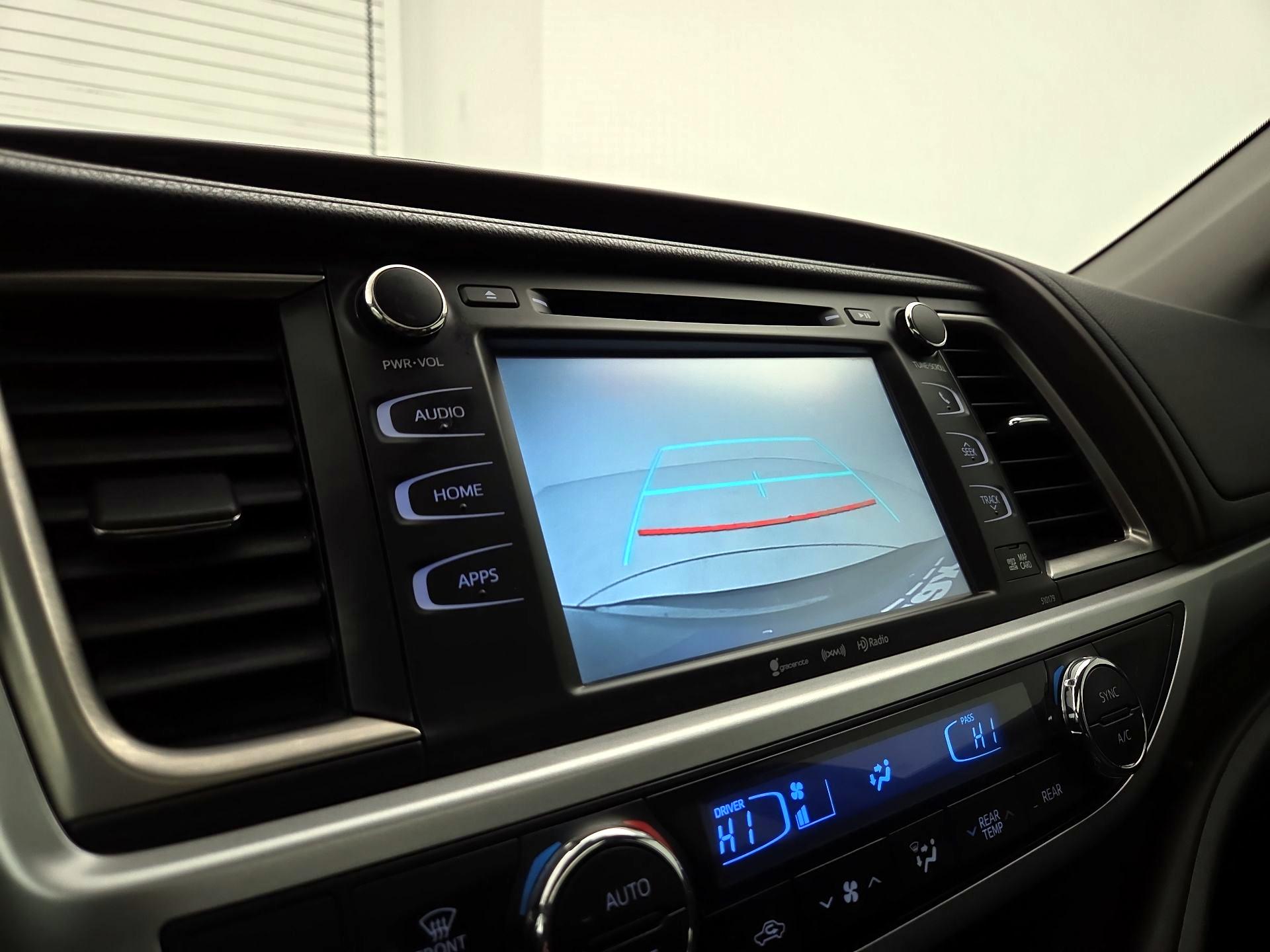 Thumbnail: 2017 Toyota Highlander - 14