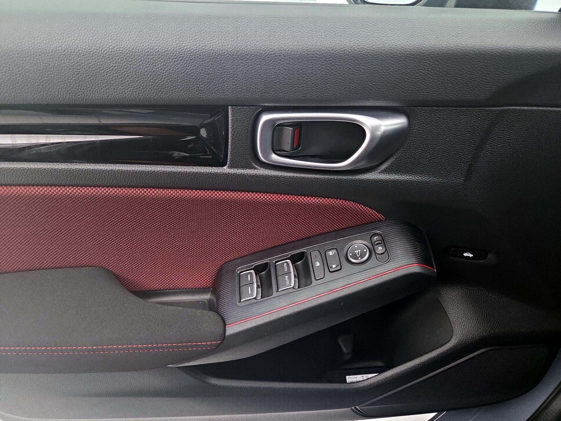 Thumbnail: 2024 Honda Civic - 12