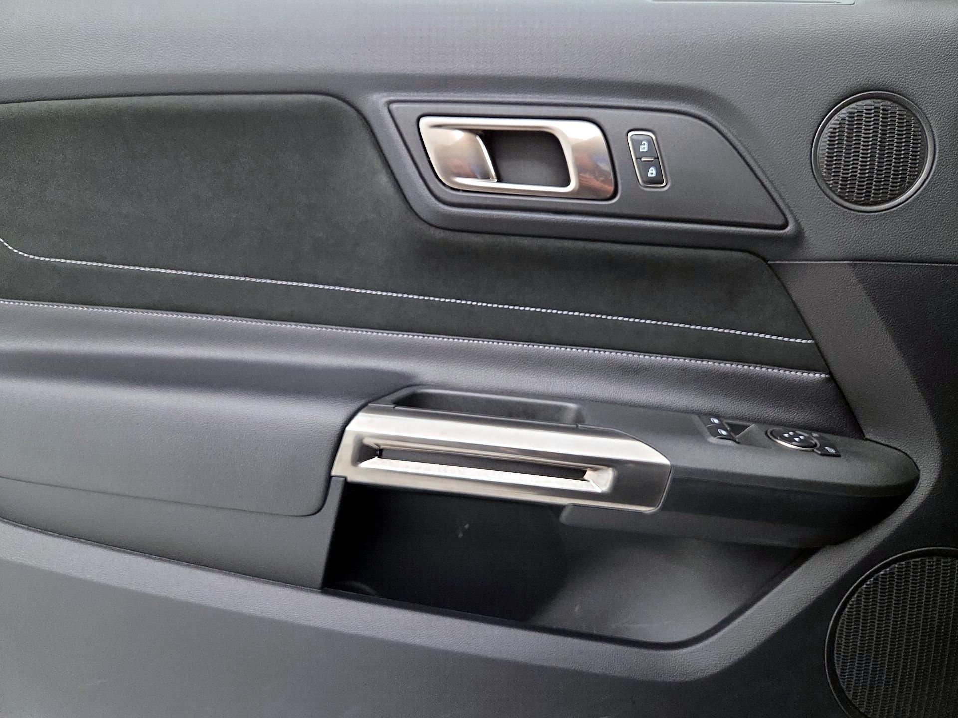 Thumbnail: 2017 Ford Mustang - 12