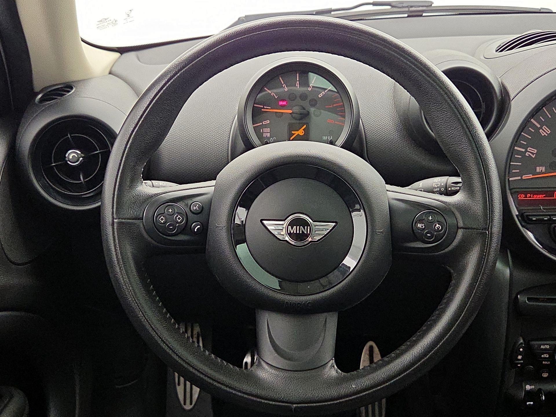 Thumbnail: 2015 MINI Cooper Countryman - 10