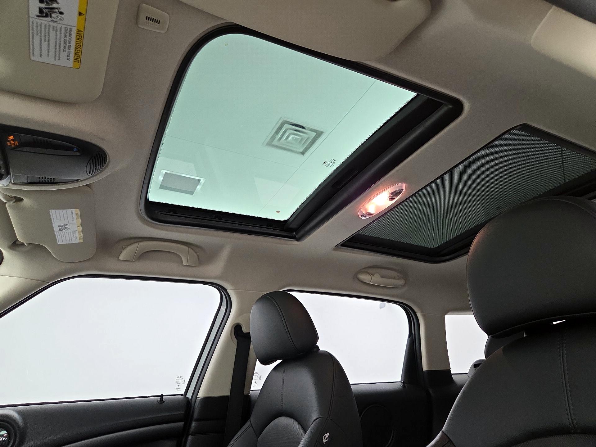 Thumbnail: 2015 MINI Cooper Countryman - 17