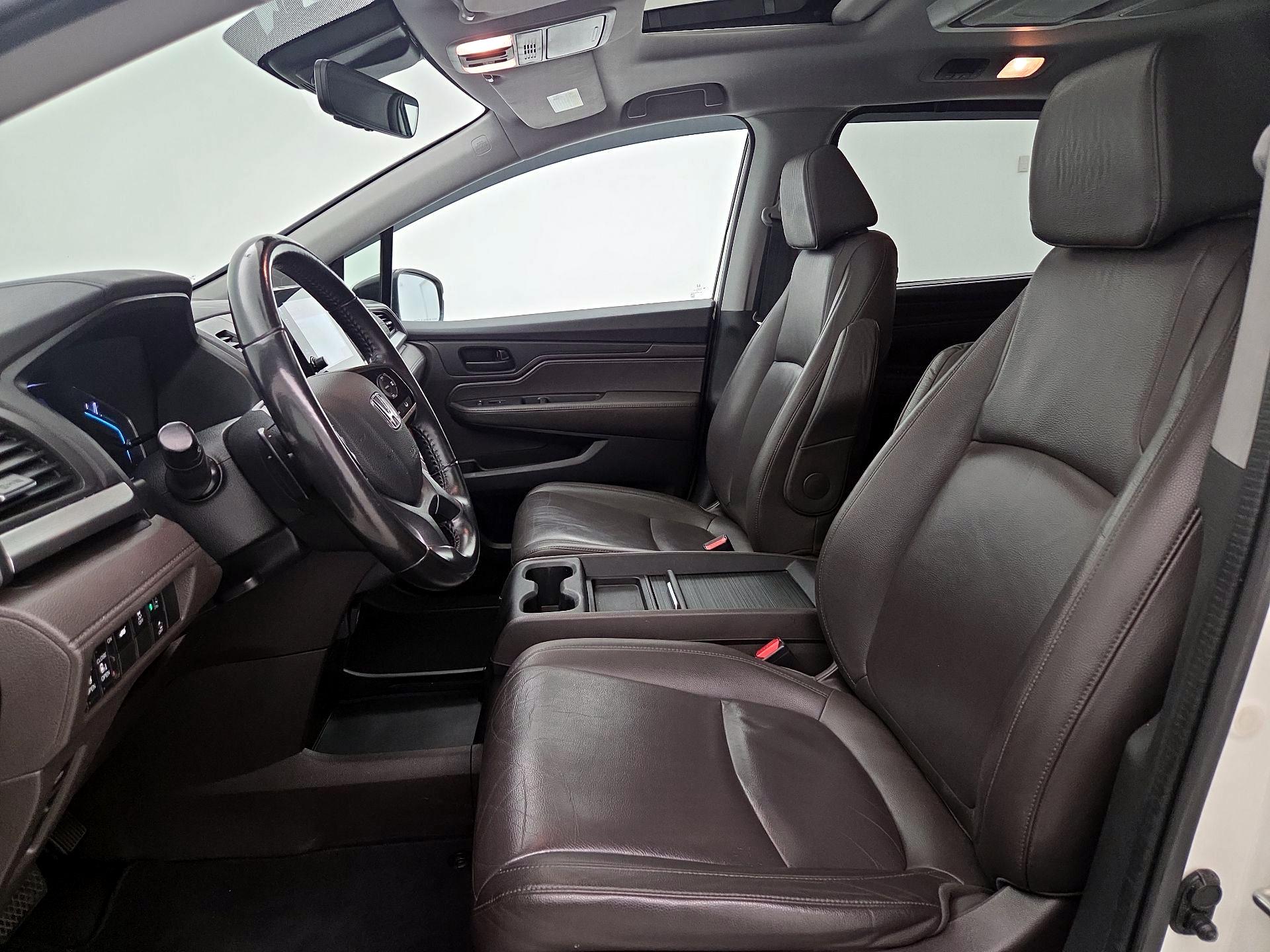 Thumbnail: 2018 Honda Odyssey - 11