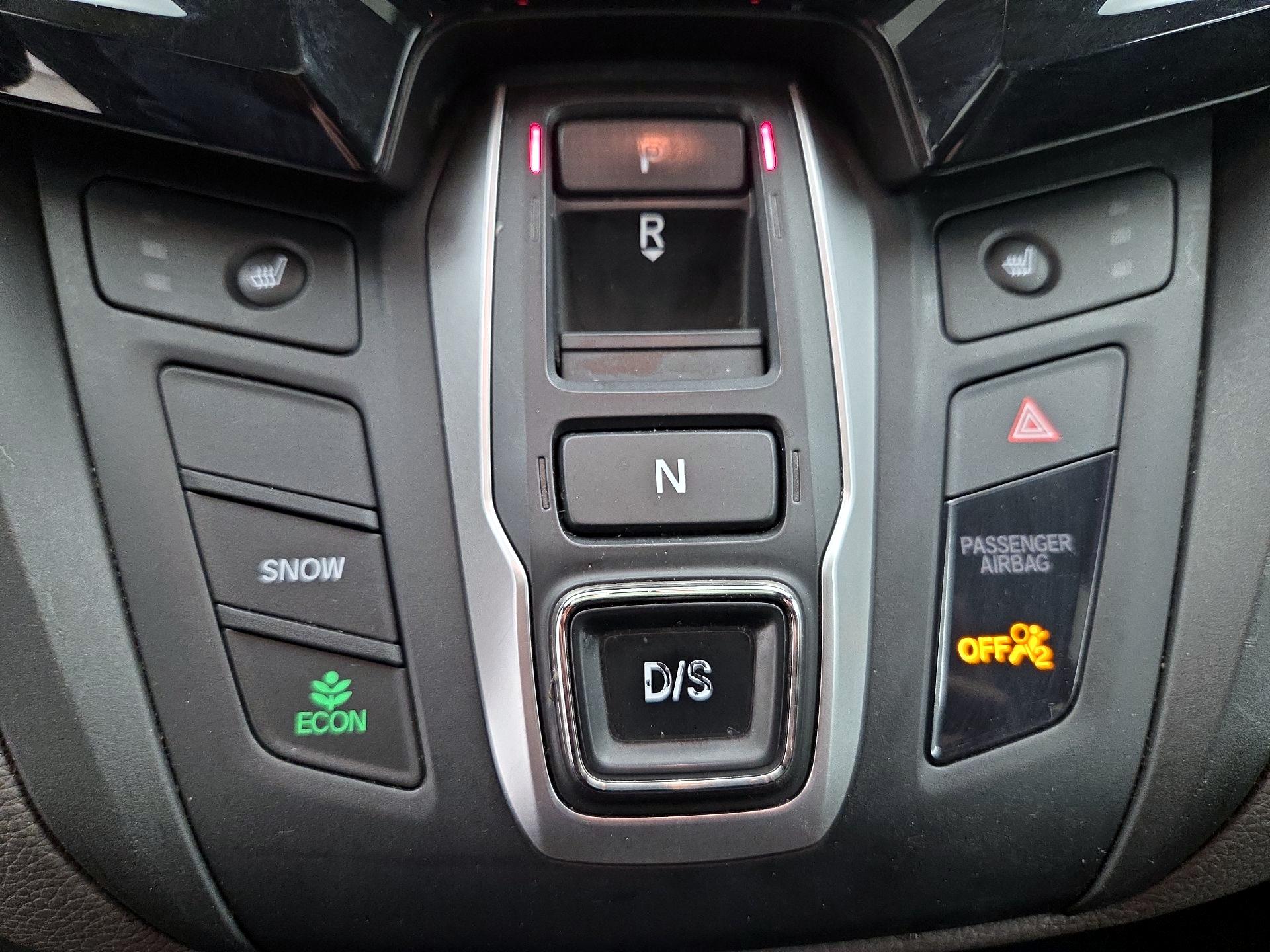 Thumbnail: 2018 Honda Odyssey - 18