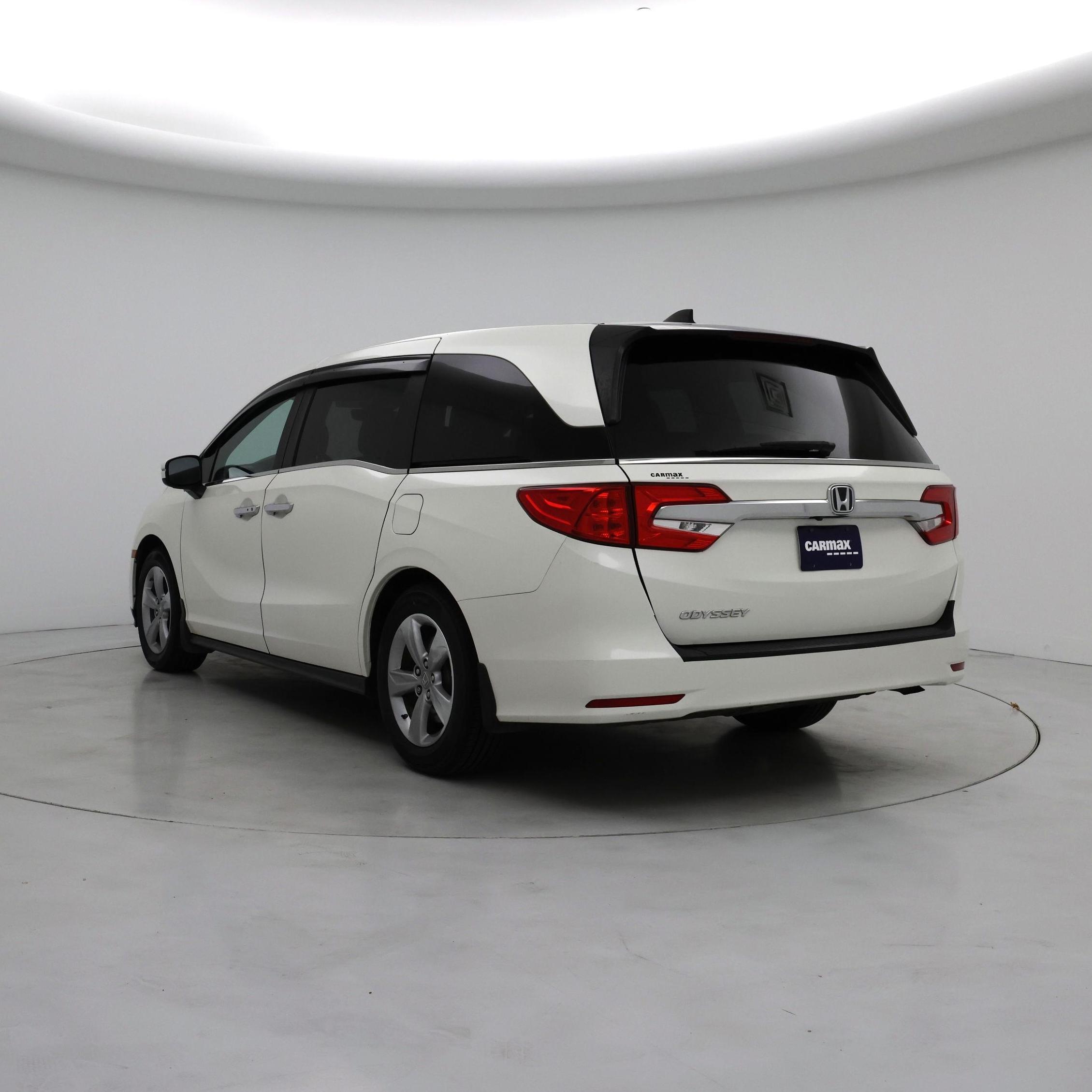 Thumbnail: 2018 Honda Odyssey - 2