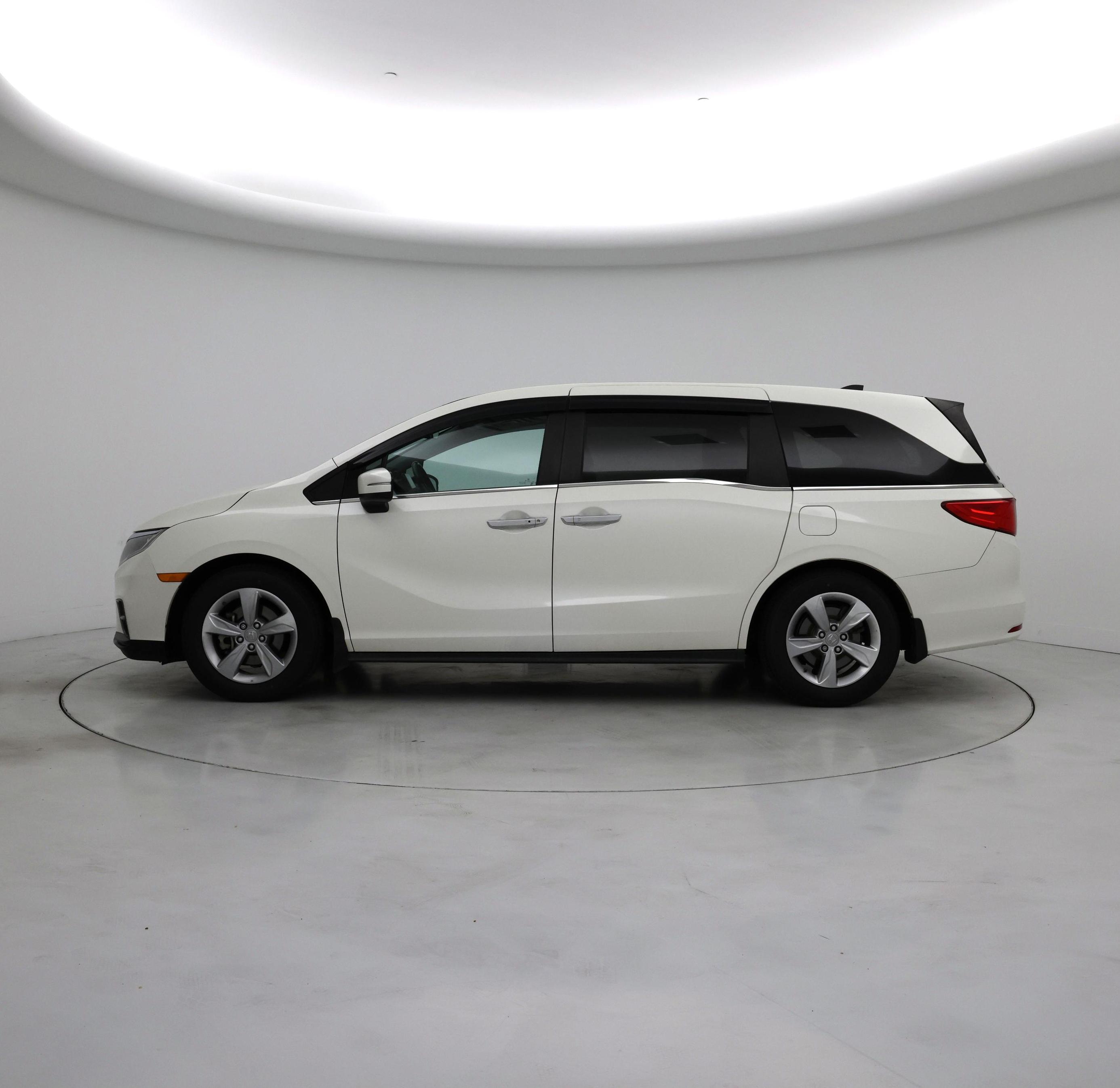 Thumbnail: 2018 Honda Odyssey - 3