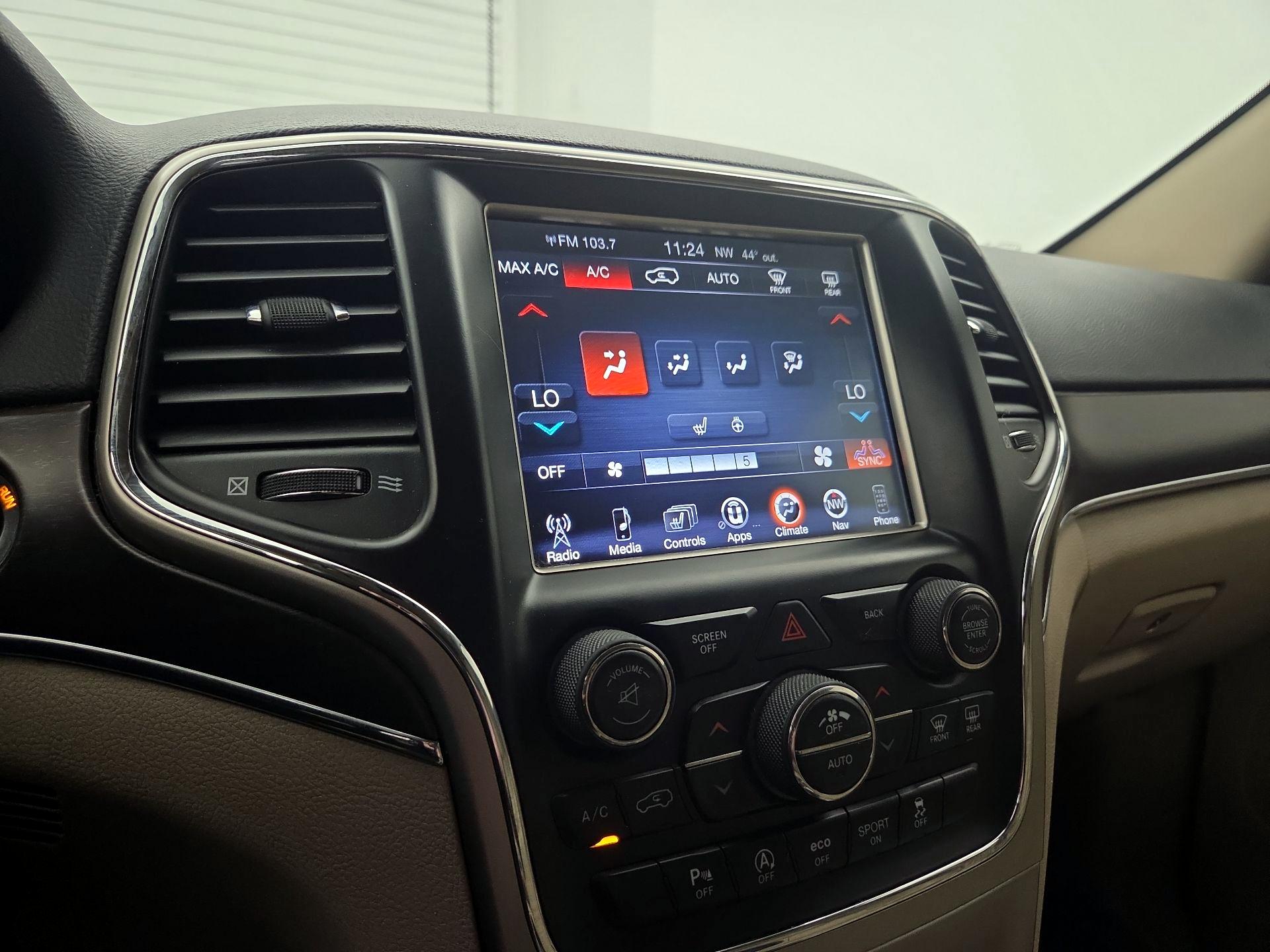 Thumbnail: 2017 Jeep Grand Cherokee - 17