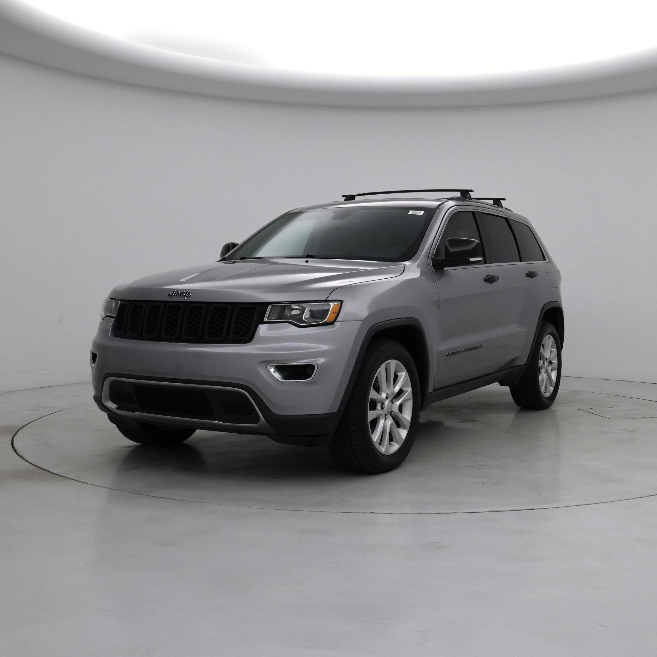 Thumbnail: 2017 Jeep Grand Cherokee - 4
