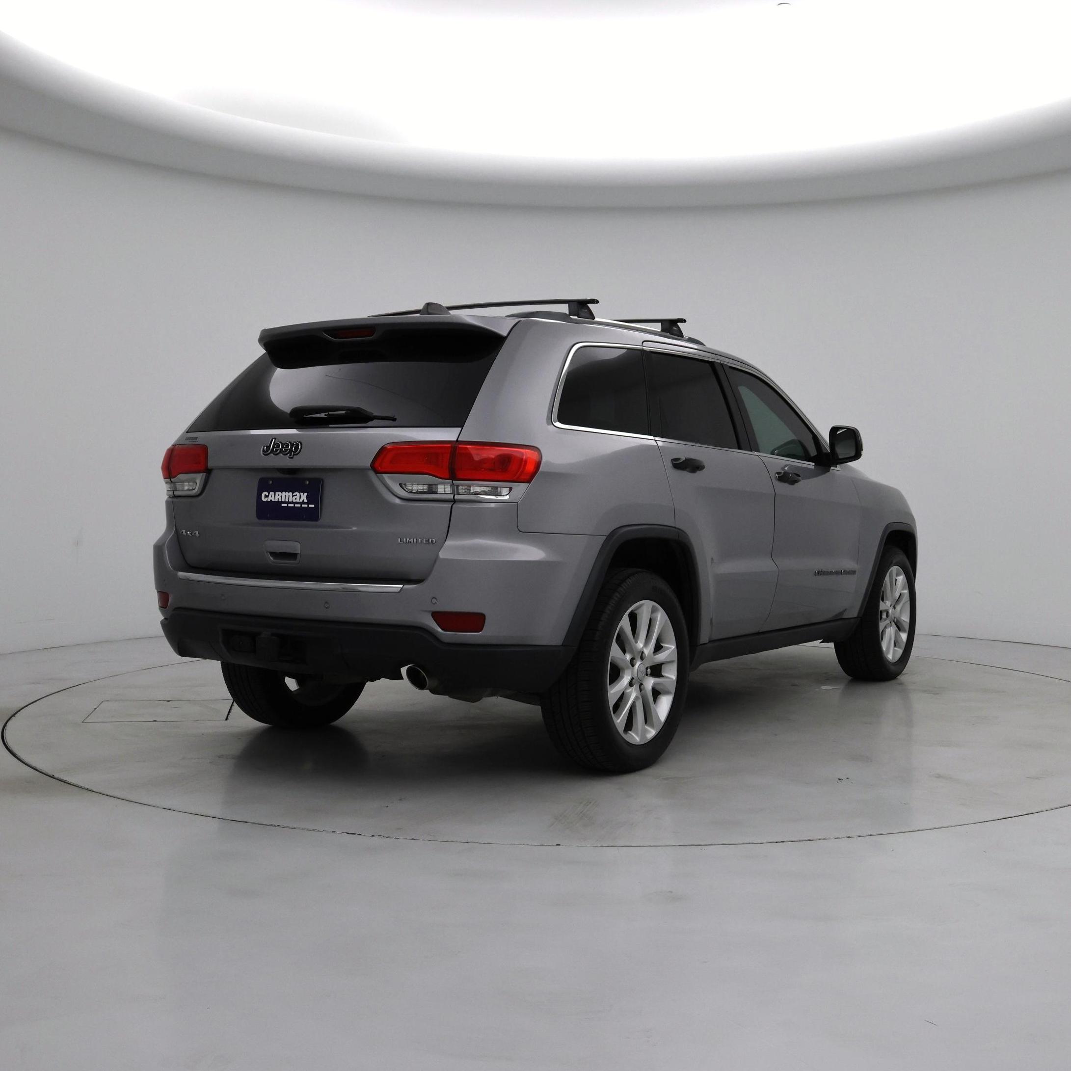 Thumbnail: 2017 Jeep Grand Cherokee - 8