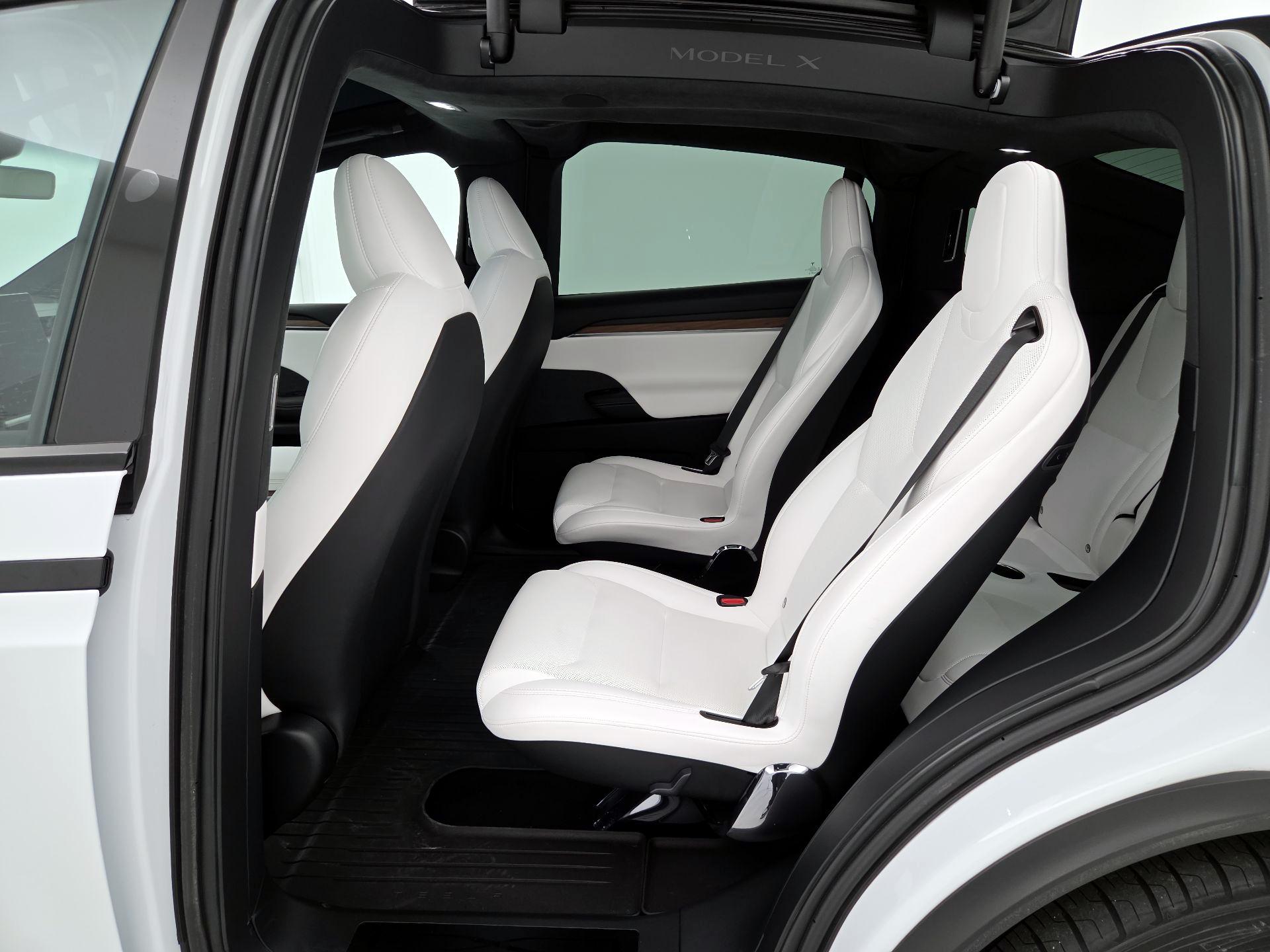 Thumbnail: 2024 Tesla Model X - 17