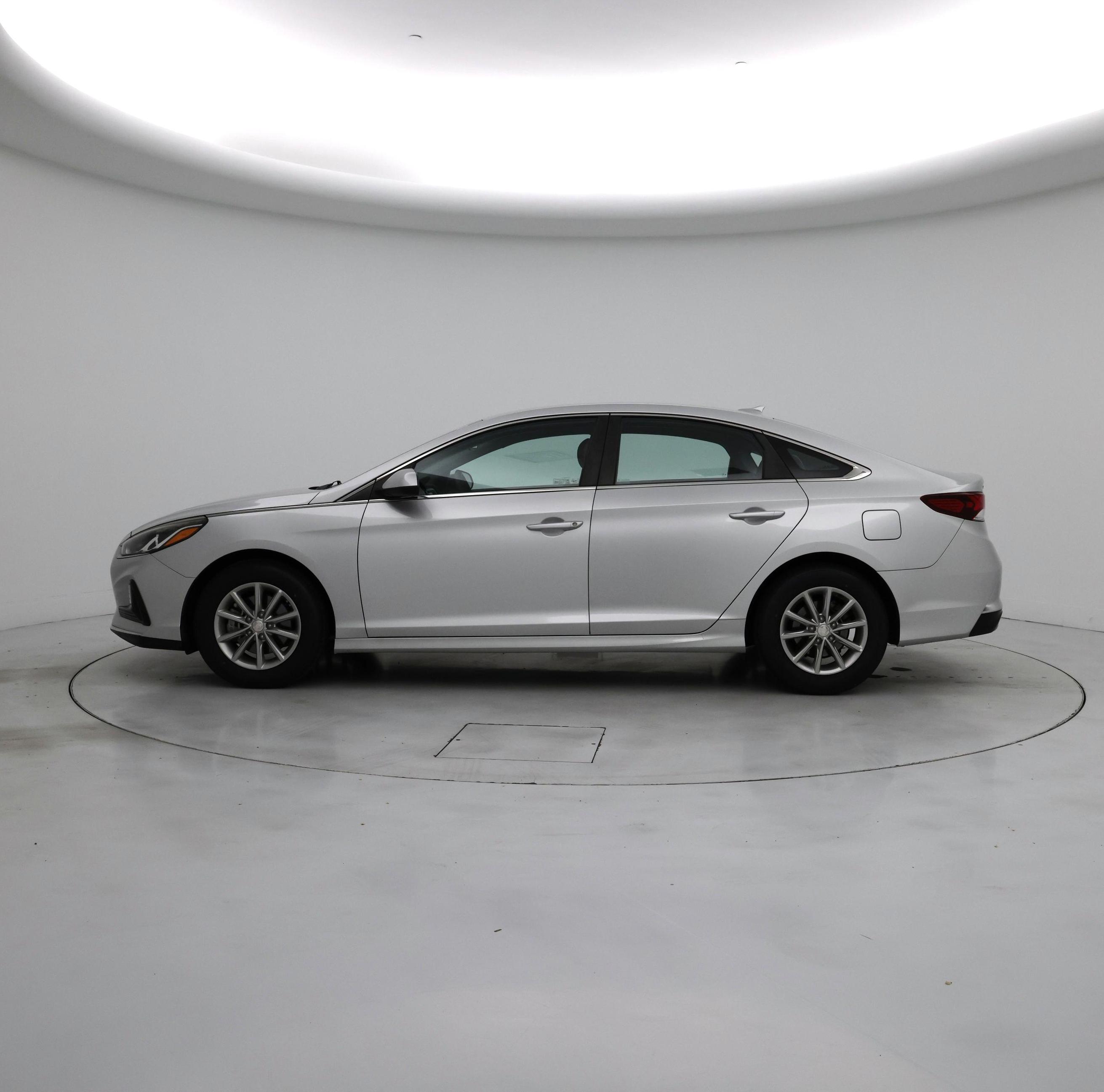 Thumbnail: 2018 Hyundai Sonata - 3