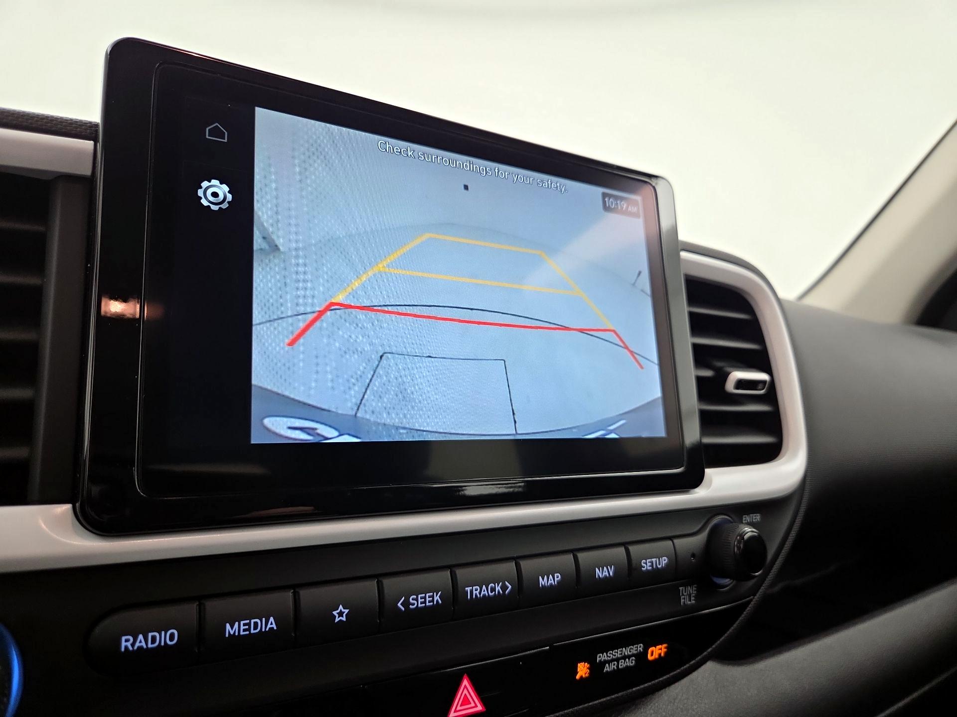 Thumbnail: 2023 Hyundai Venue - 15