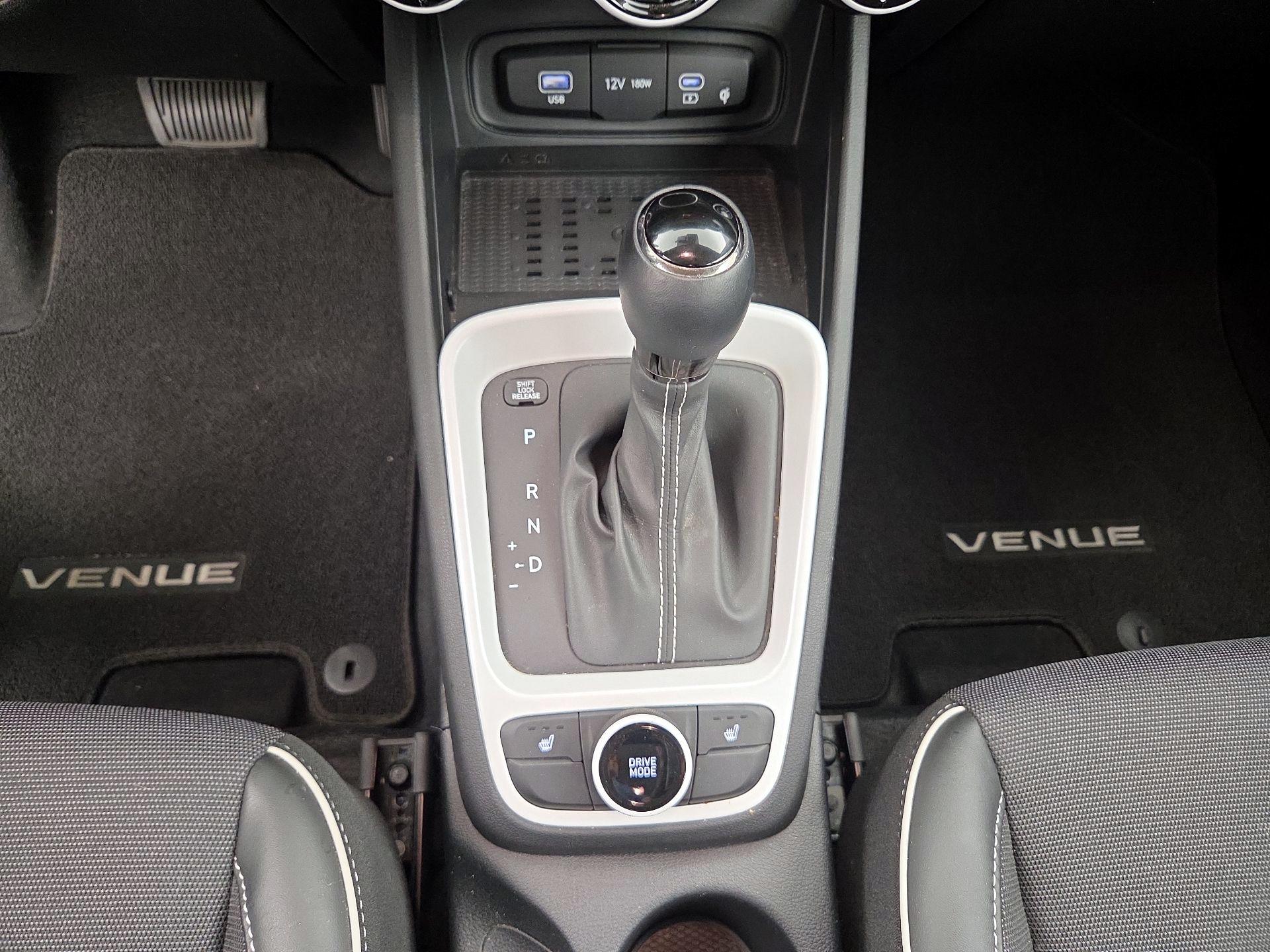 Thumbnail: 2023 Hyundai Venue - 18