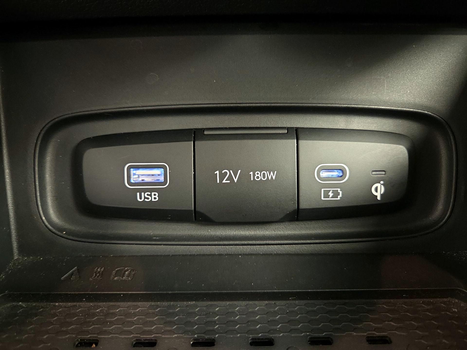 Thumbnail: 2023 Hyundai Venue - 19