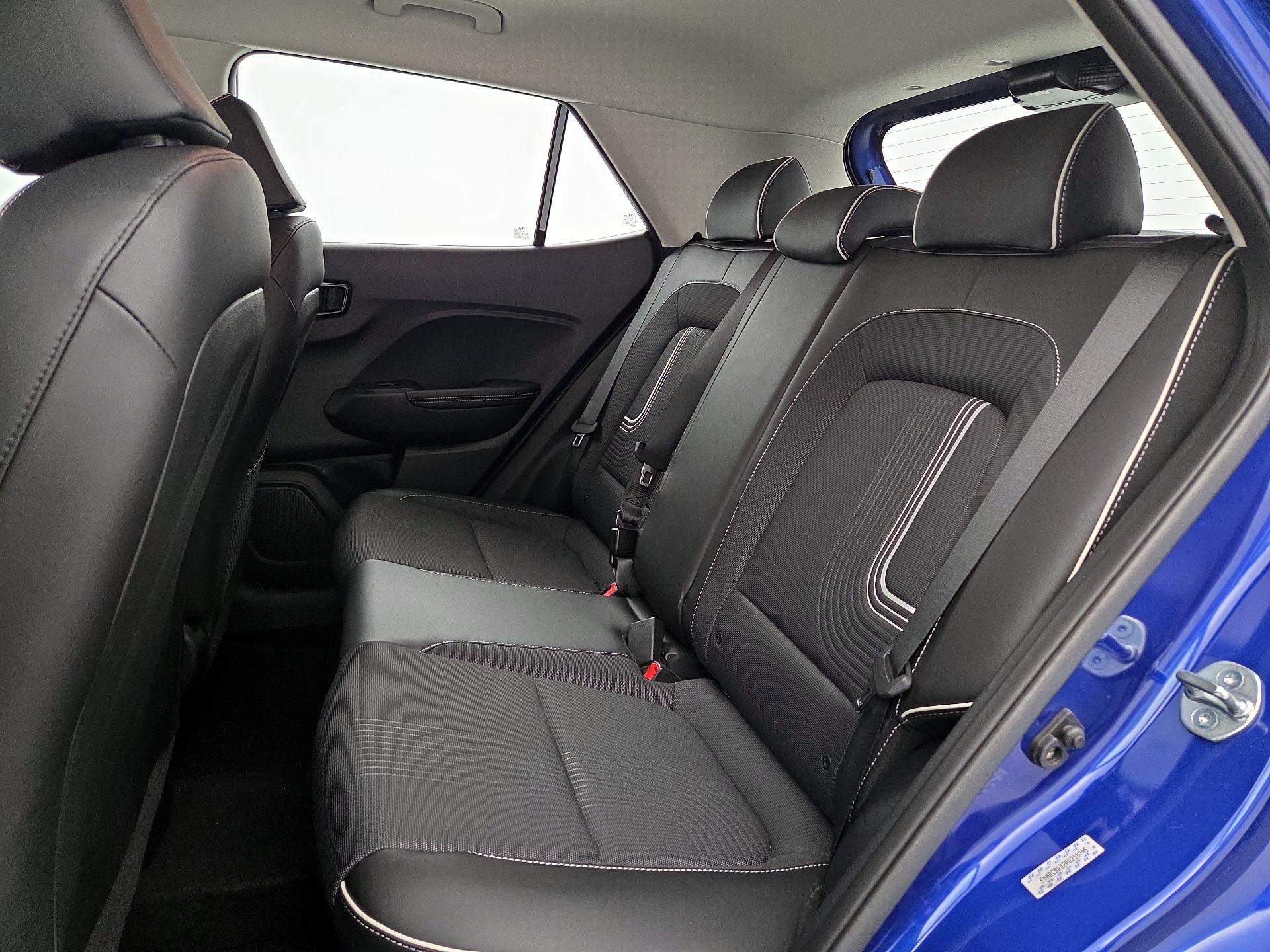 Thumbnail: 2023 Hyundai Venue - 20