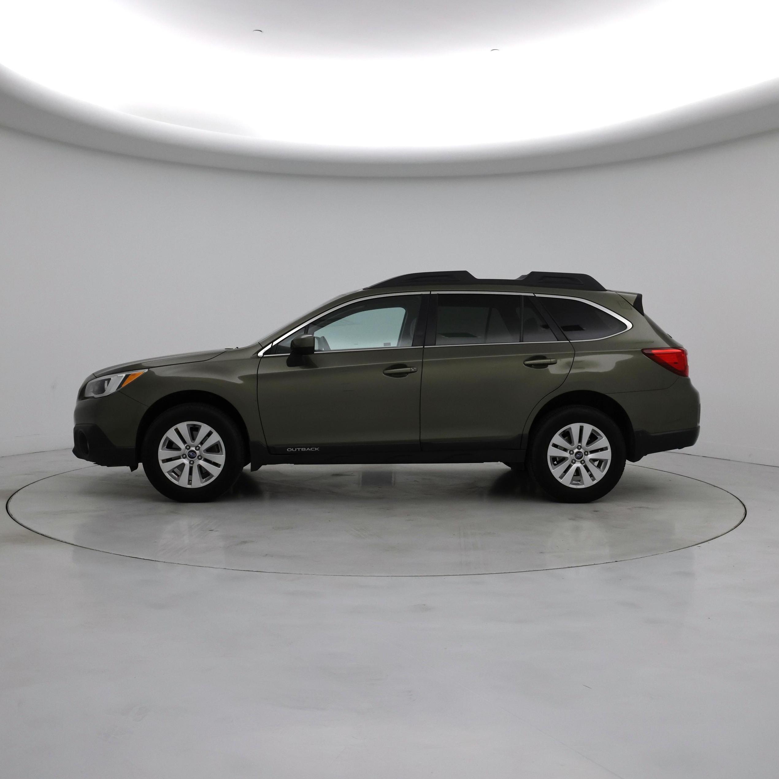 Thumbnail: 2015 Subaru Outback - 3