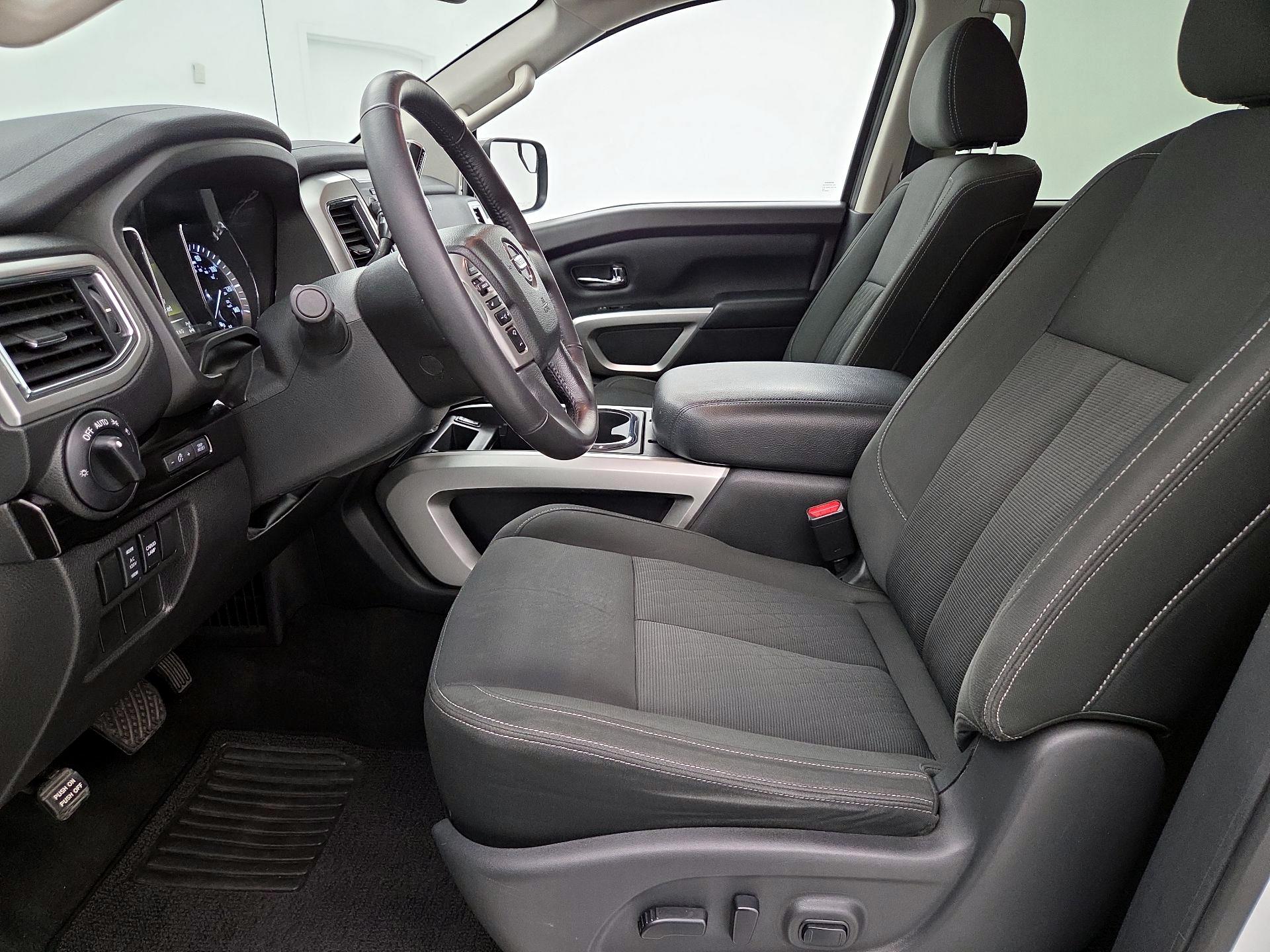 Thumbnail: 2018 Nissan Titan - 11