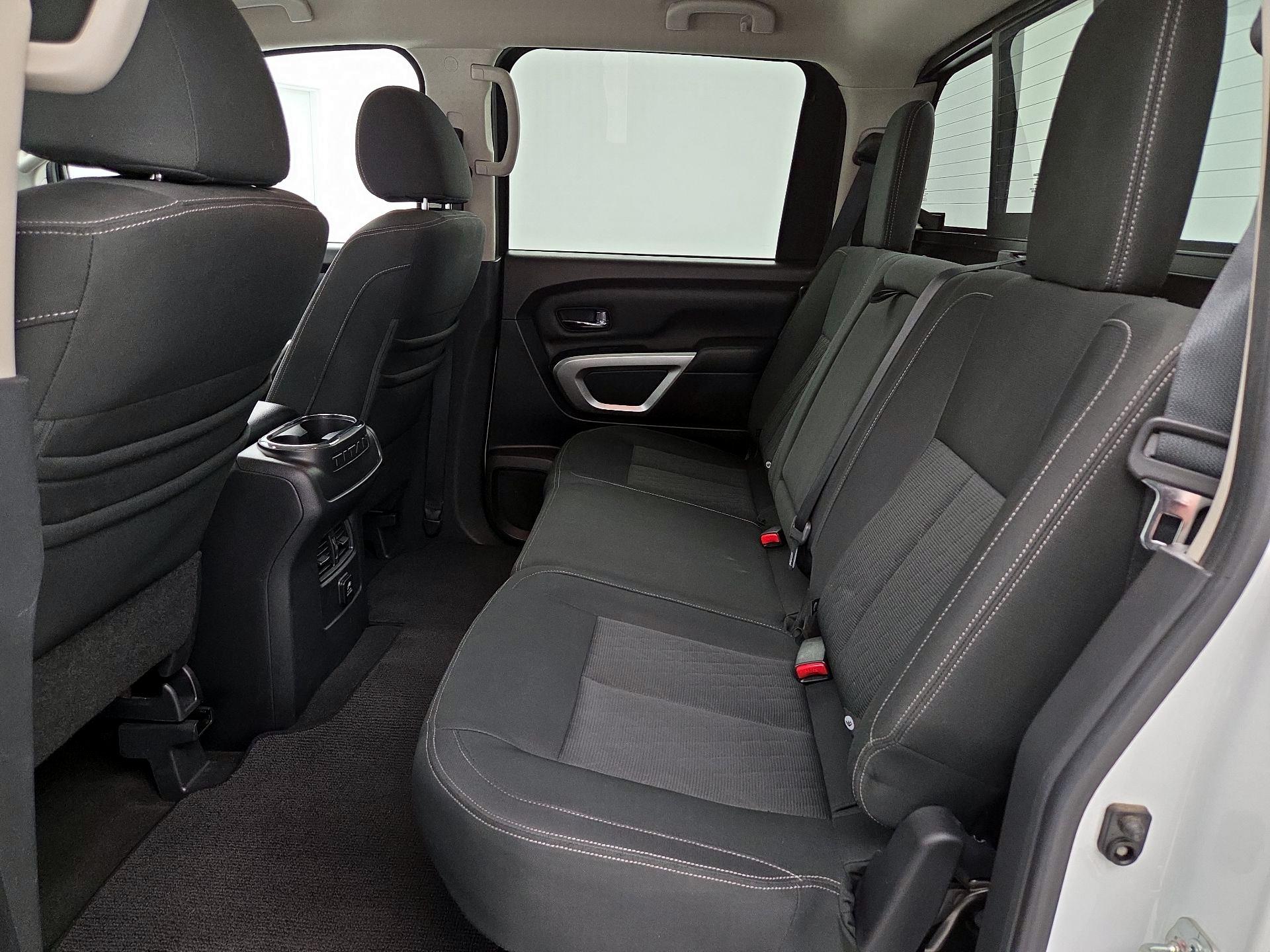 Thumbnail: 2018 Nissan Titan - 20