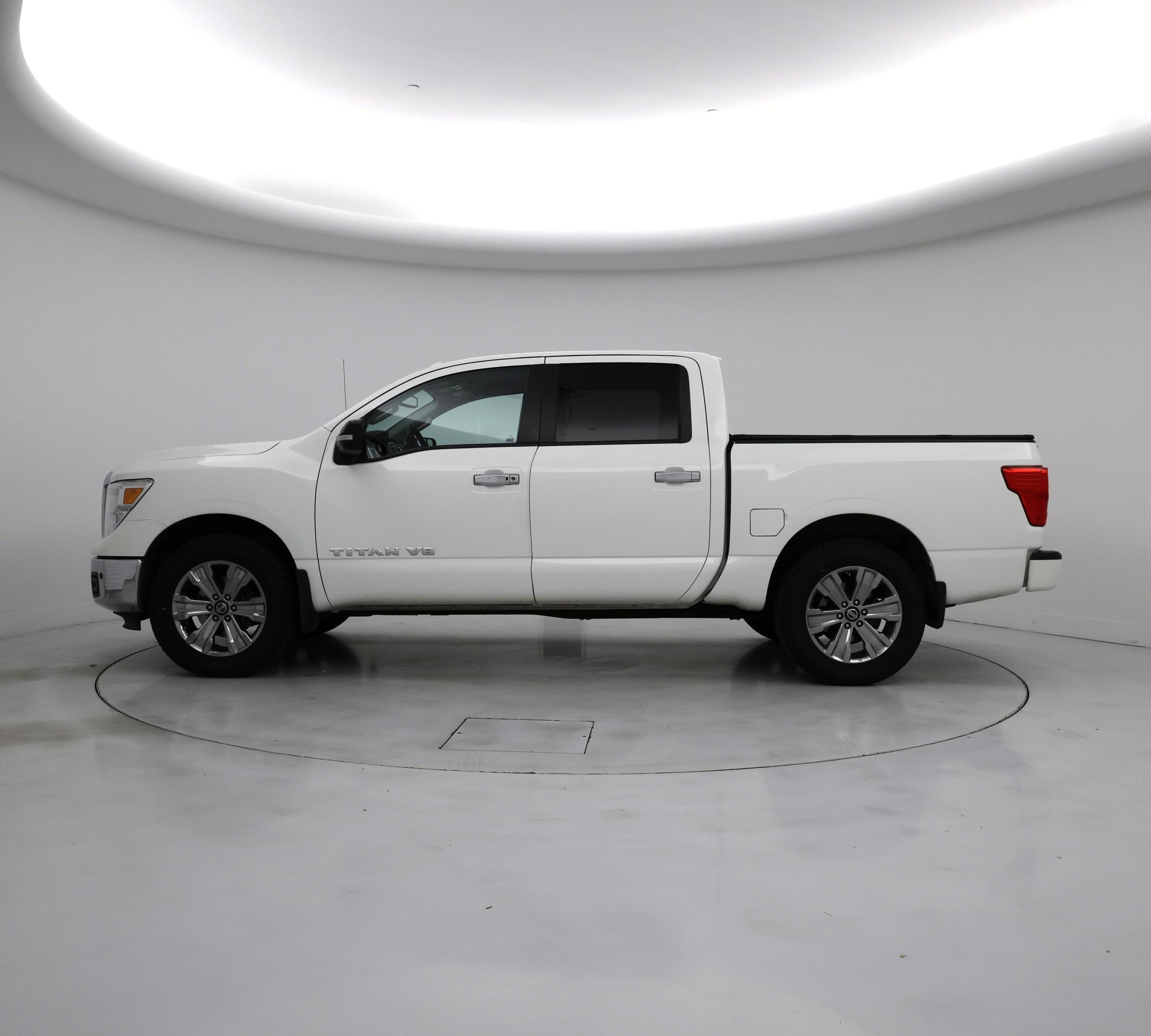 Thumbnail: 2018 Nissan Titan - 3