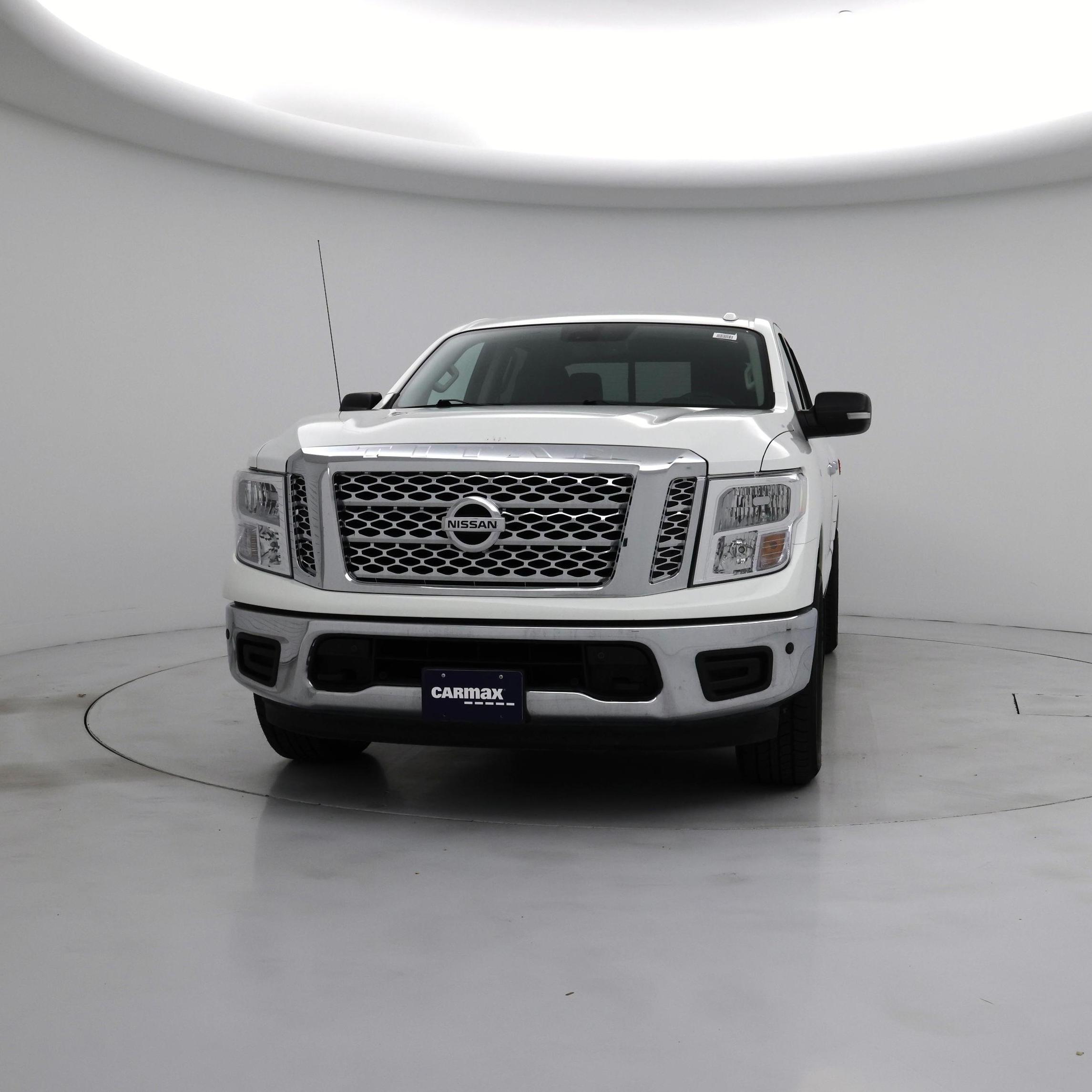 Thumbnail: 2018 Nissan Titan - 5