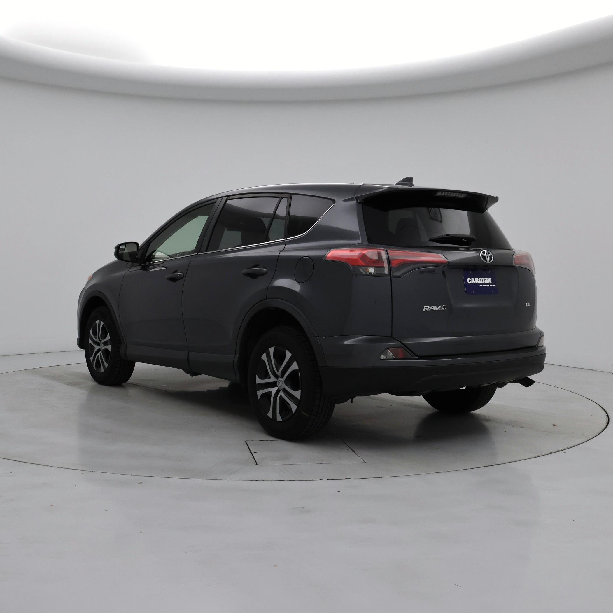 Thumbnail: 2018 Toyota RAV4 - 2