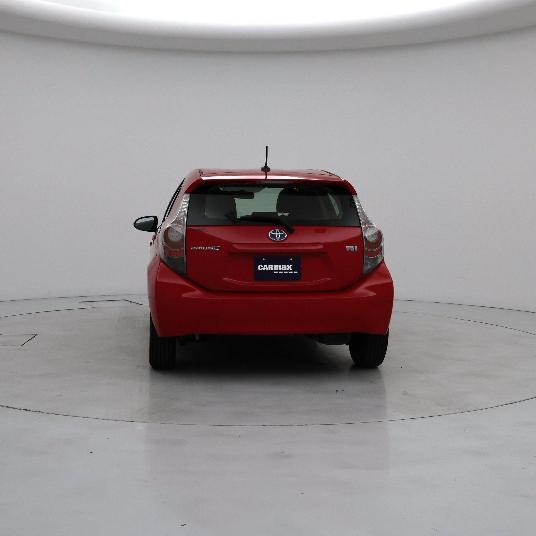 Thumbnail: 2014 Toyota Prius c - 6