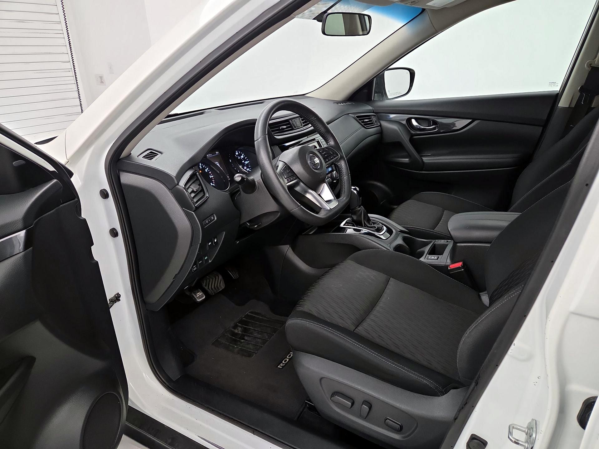 Thumbnail: 2018 Nissan Rogue - 11