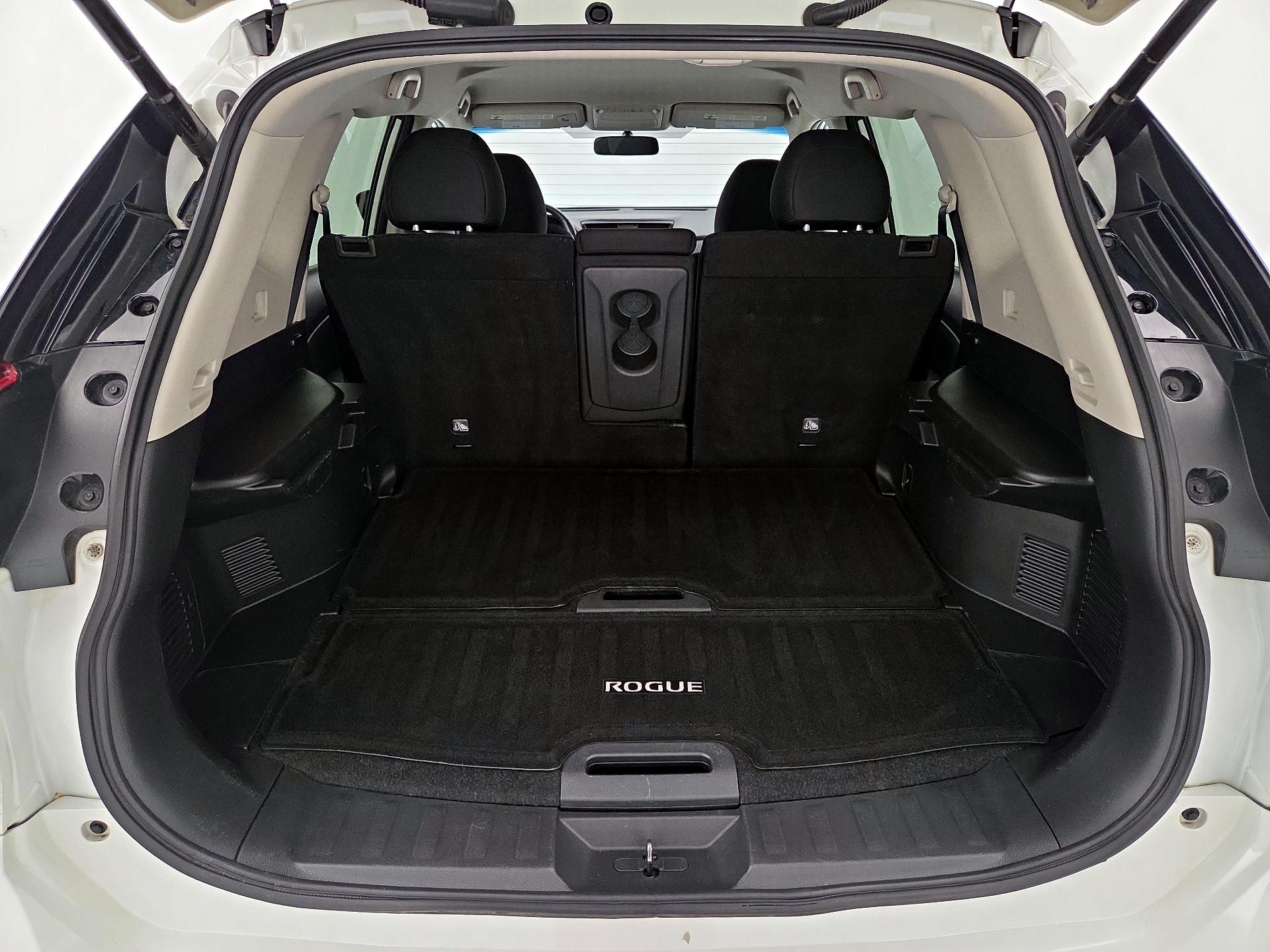 Thumbnail: 2018 Nissan Rogue - 20