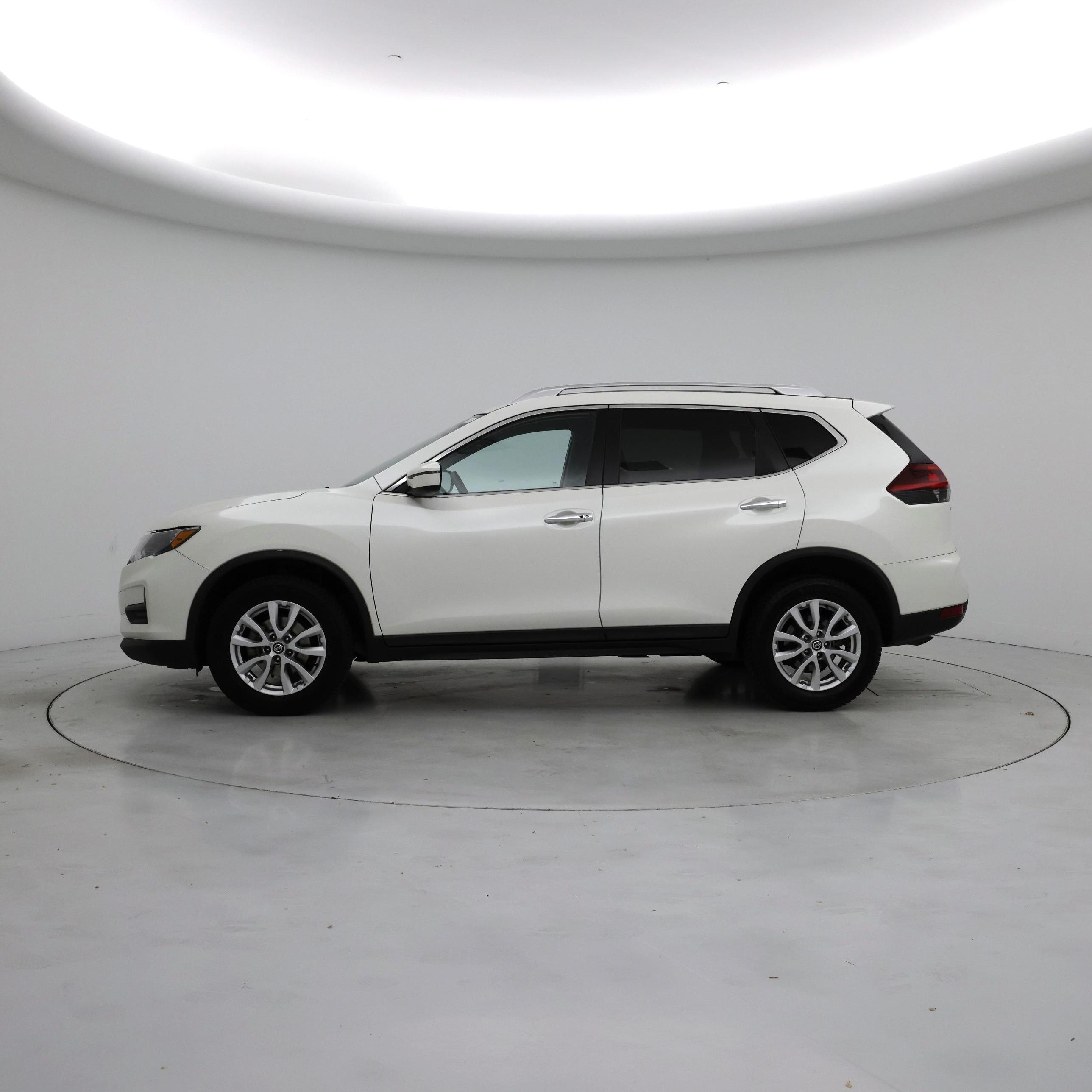 Thumbnail: 2018 Nissan Rogue - 3