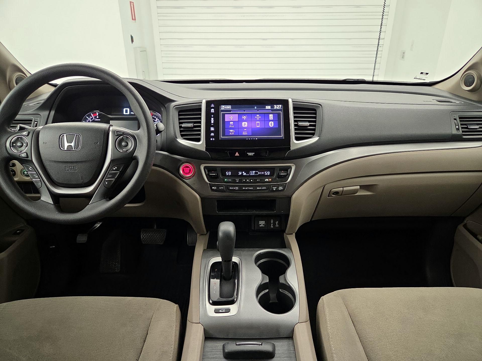 Thumbnail: 2018 Honda Pilot - 9