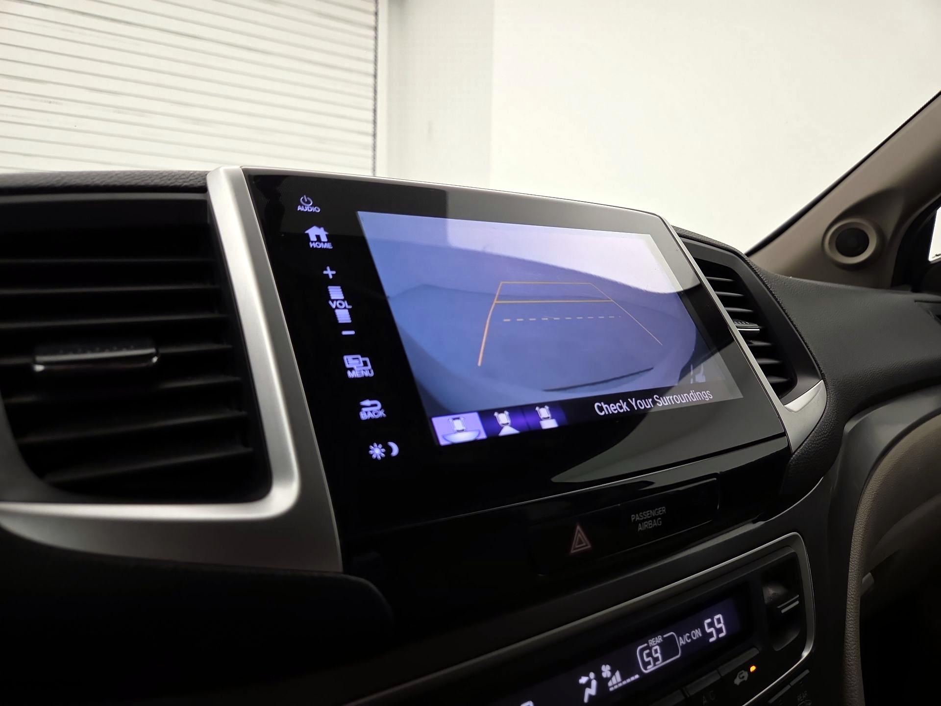 Thumbnail: 2018 Honda Pilot - 14