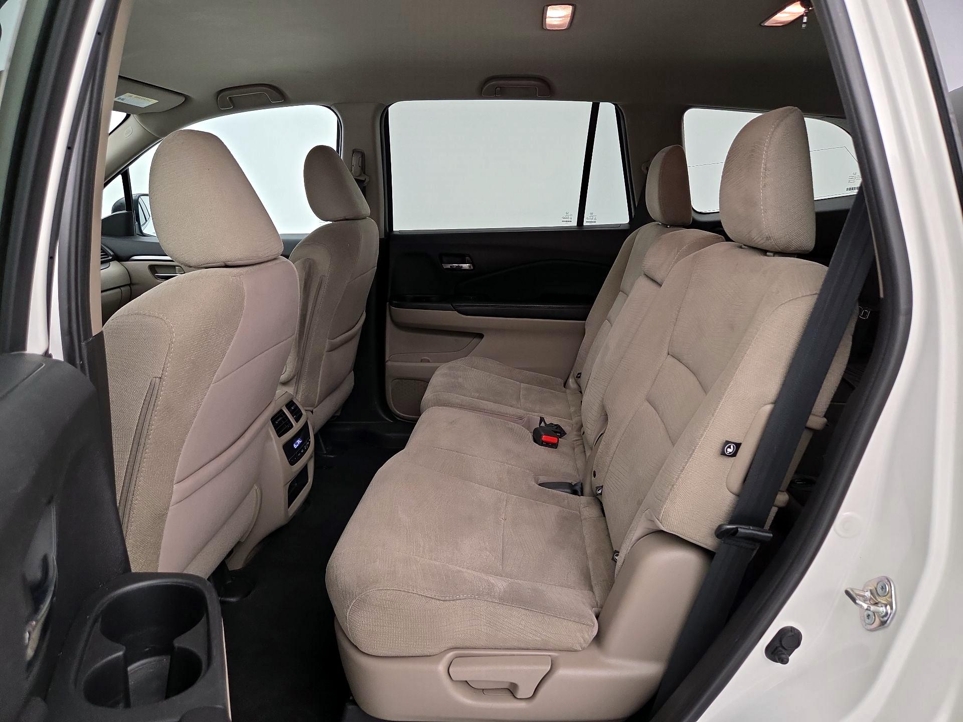 Thumbnail: 2018 Honda Pilot - 19