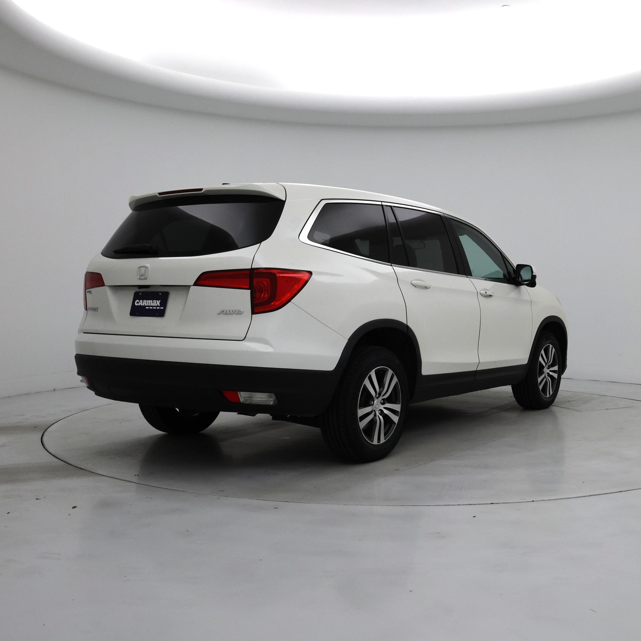 Thumbnail: 2018 Honda Pilot - 8