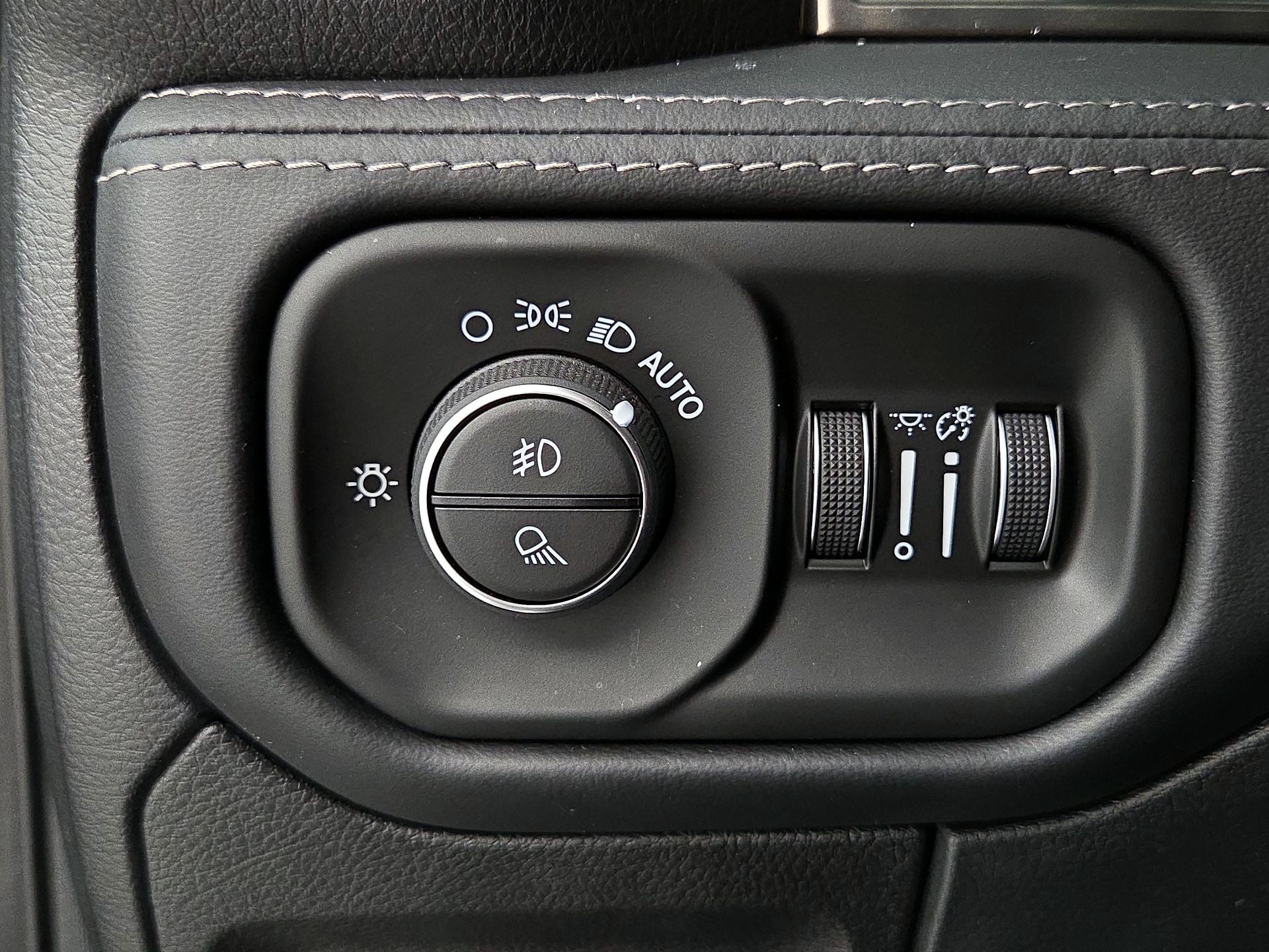 Thumbnail: 2021 RAM 1500 - 13