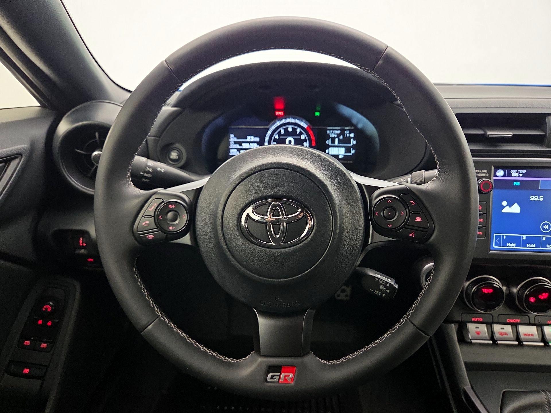 Thumbnail: 2024 Toyota GR86 - 10