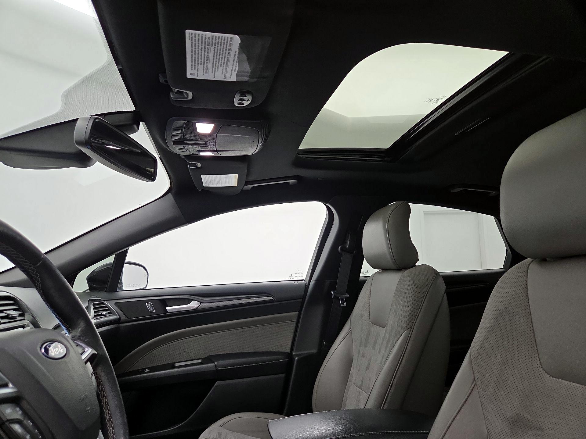 Thumbnail: 2017 Ford Fusion - 20