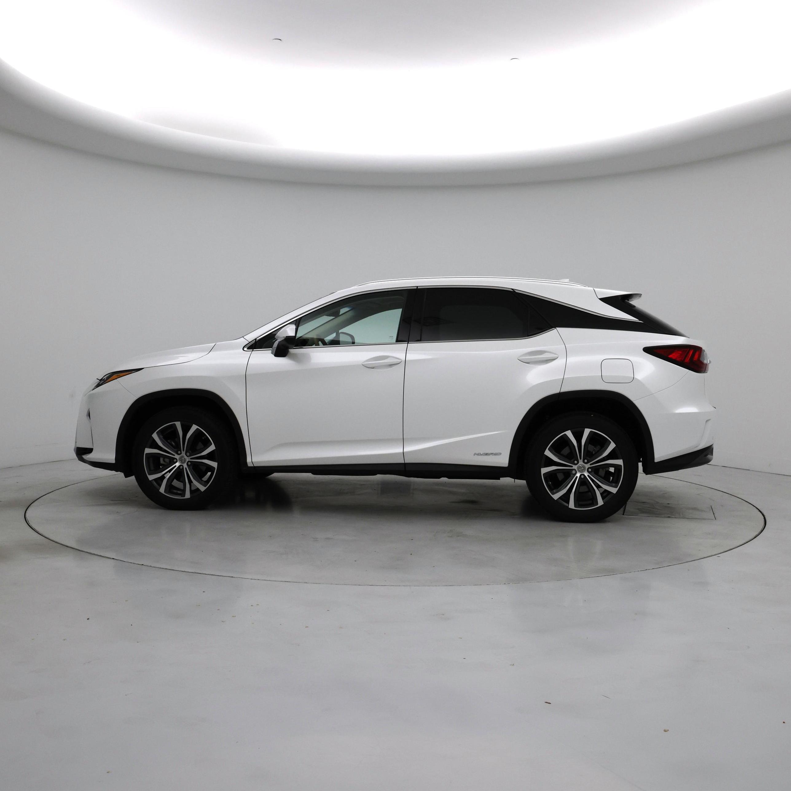 Thumbnail: 2017 Lexus RX - 3