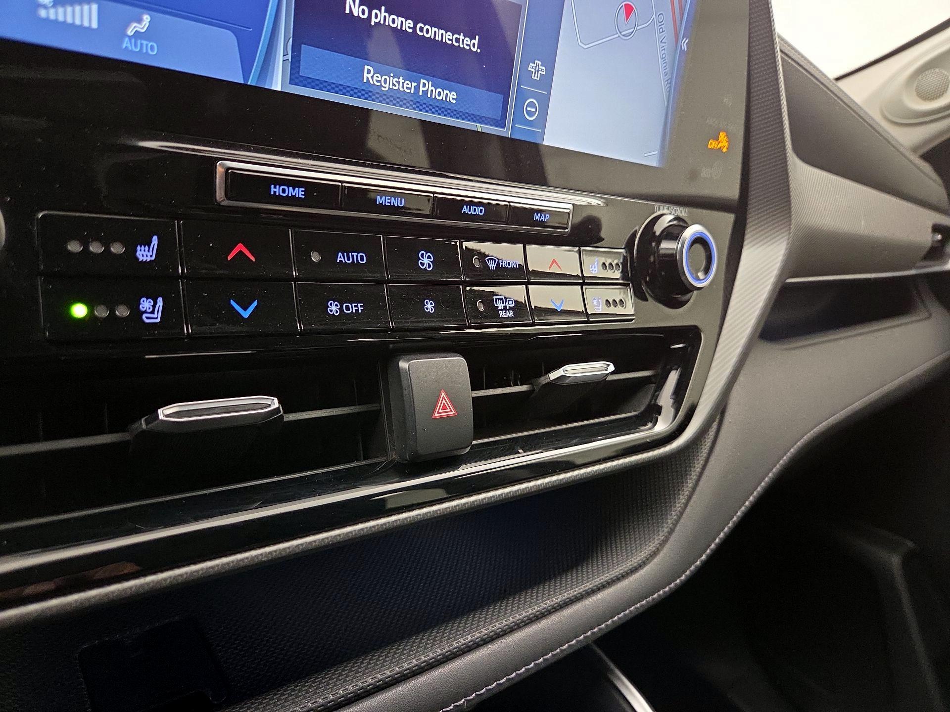 Thumbnail: 2020 Toyota Highlander - 16