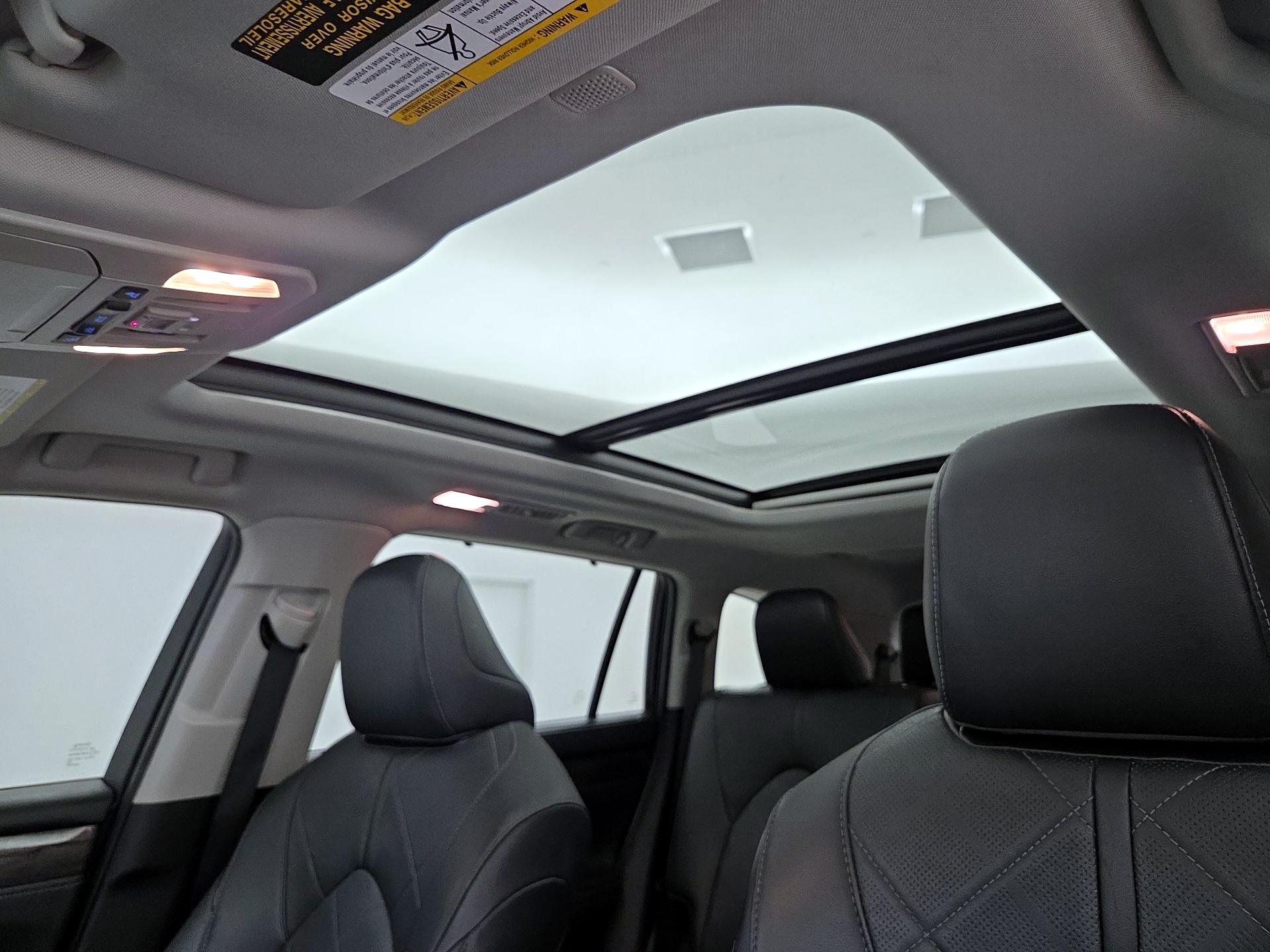 Thumbnail: 2020 Toyota Highlander - 18